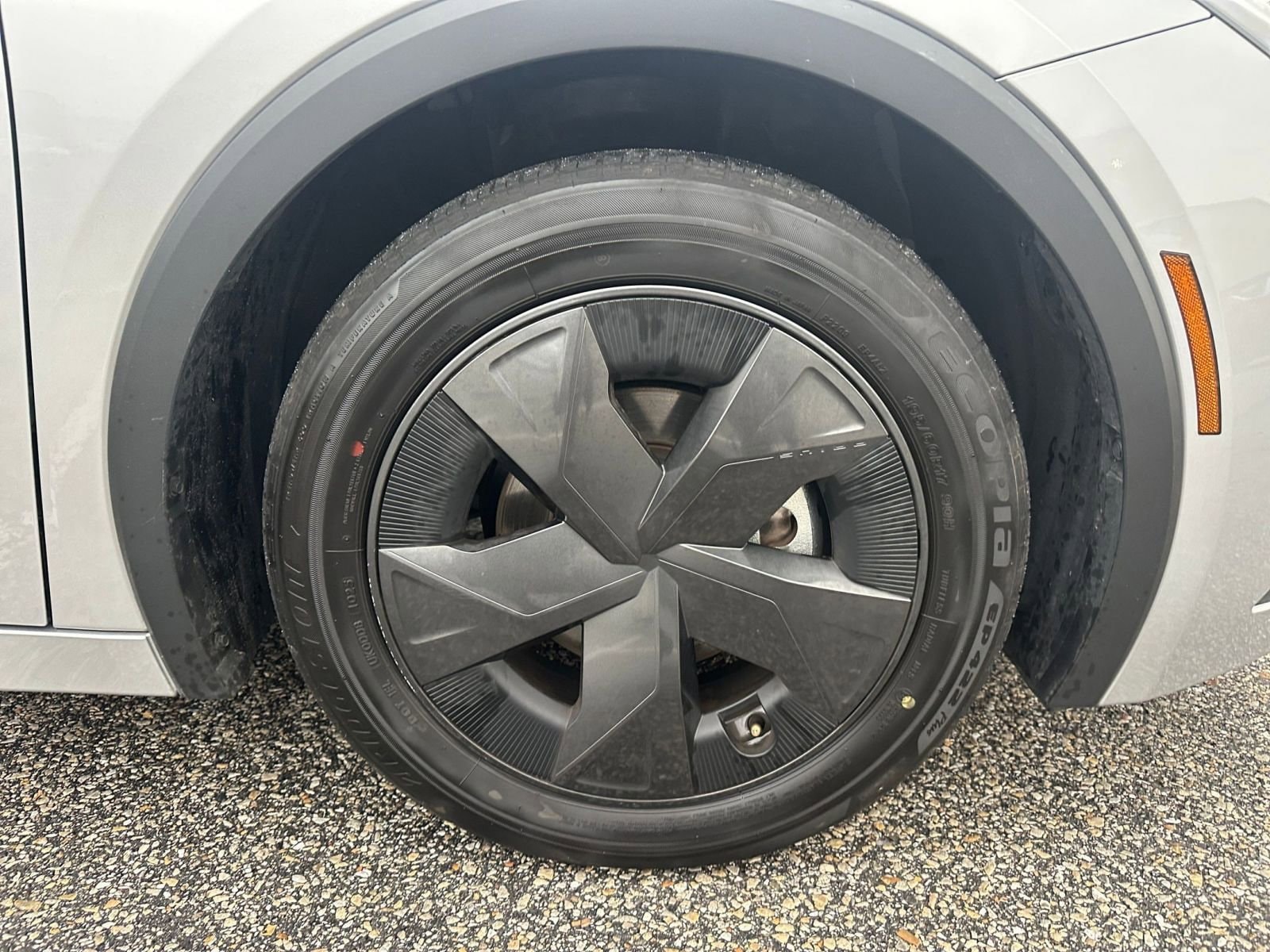 Thumbnail: 2025 Toyota Prius - 28