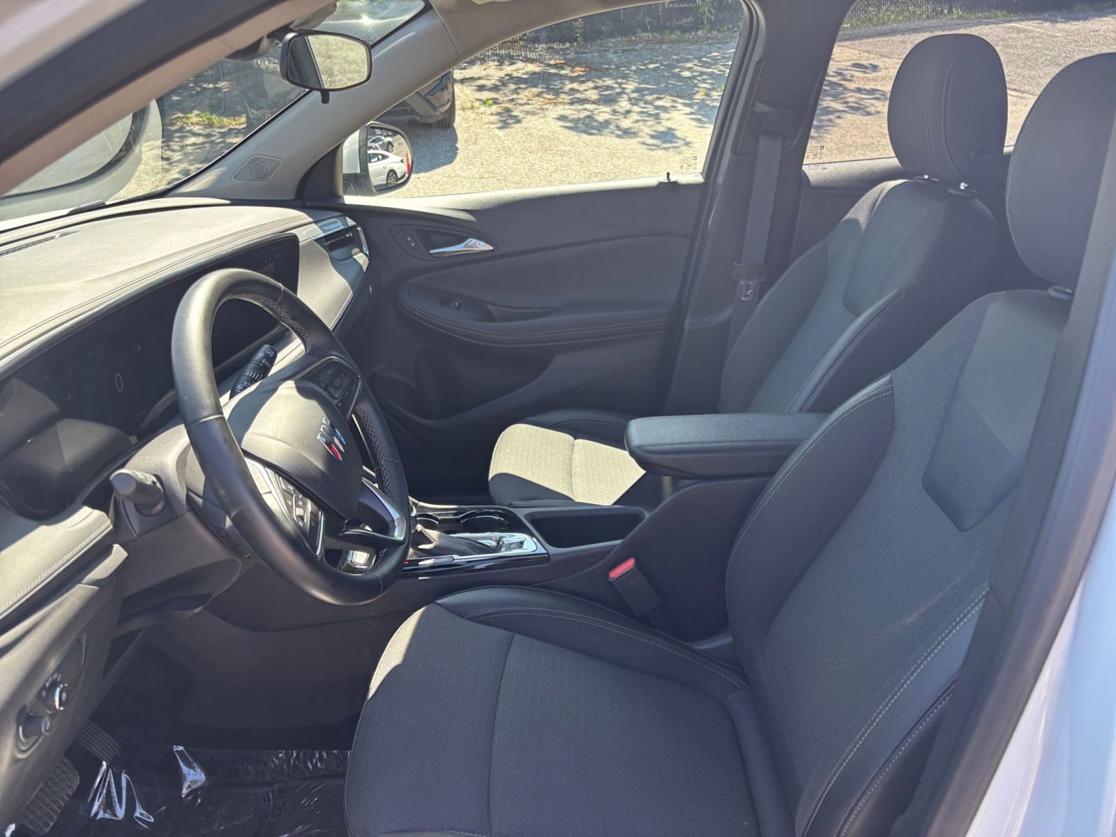 Thumbnail: 2025 Buick Encore GX - 22