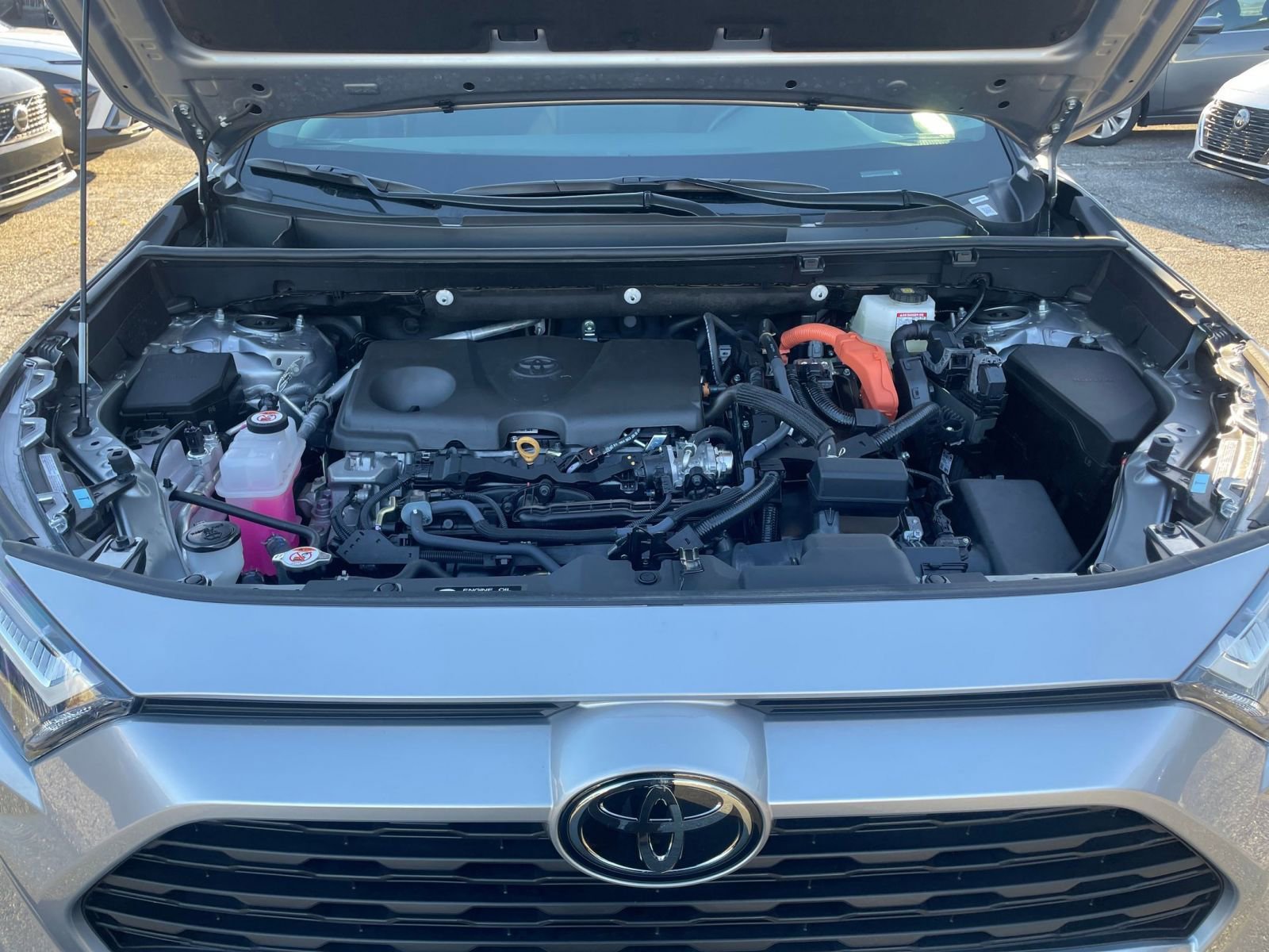 Thumbnail: 2025 Toyota RAV4 - 31