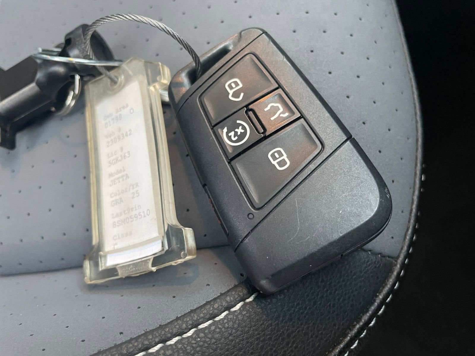 Thumbnail: 2025 Volkswagen Jetta - 22