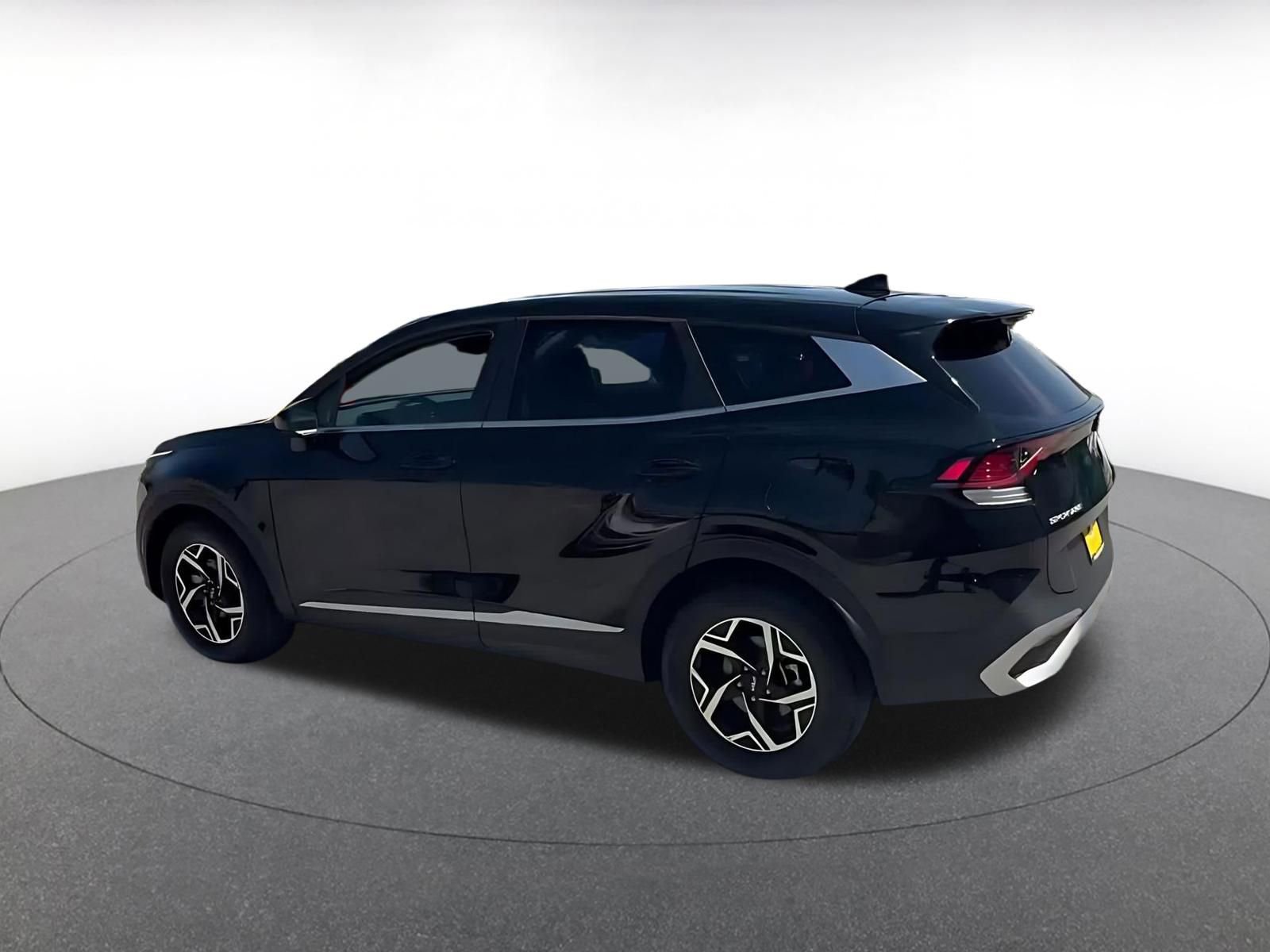 Thumbnail: 2025 Kia Sportage - 10