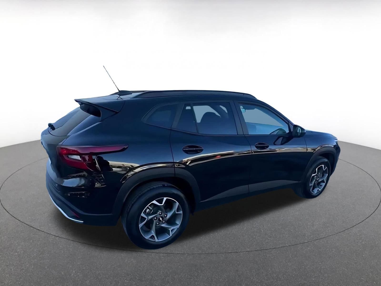 Thumbnail: 2025 Chevrolet Trax - 15