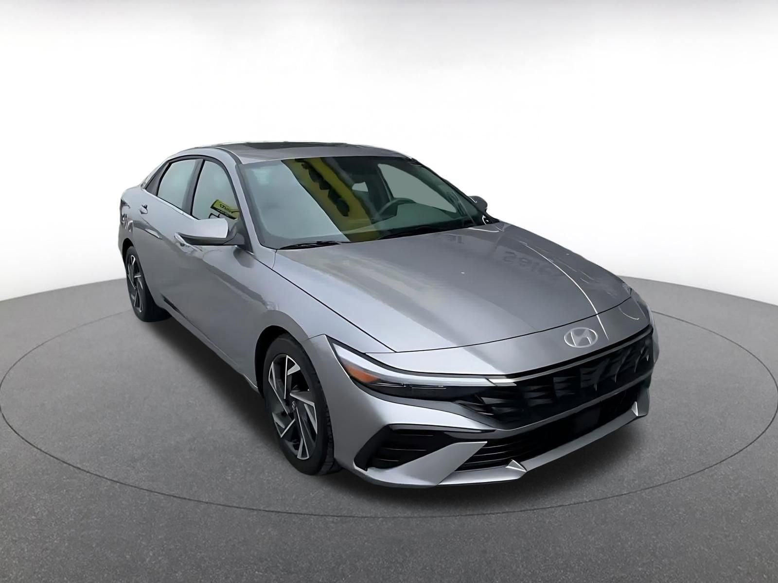 Thumbnail: 2025 Hyundai Elantra - 3