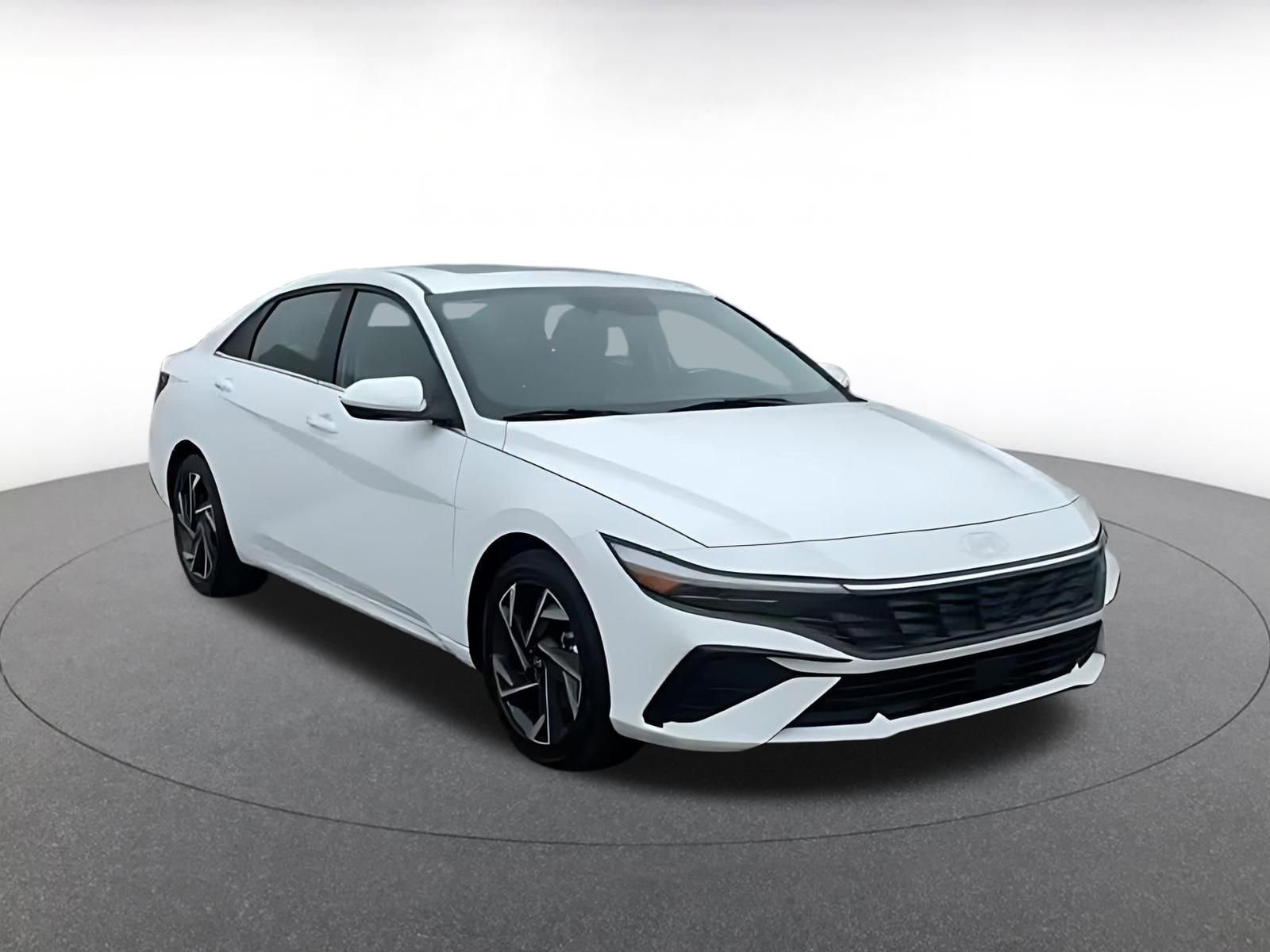 Thumbnail: 2025 Hyundai Elantra - 3