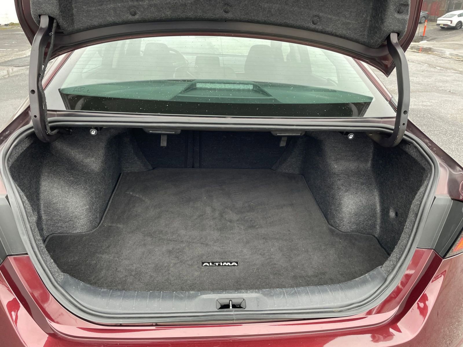 Thumbnail: 2025 Nissan Altima - 30