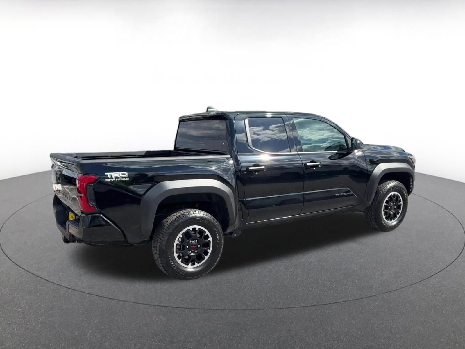 Thumbnail: 2025 Toyota Tacoma - 15