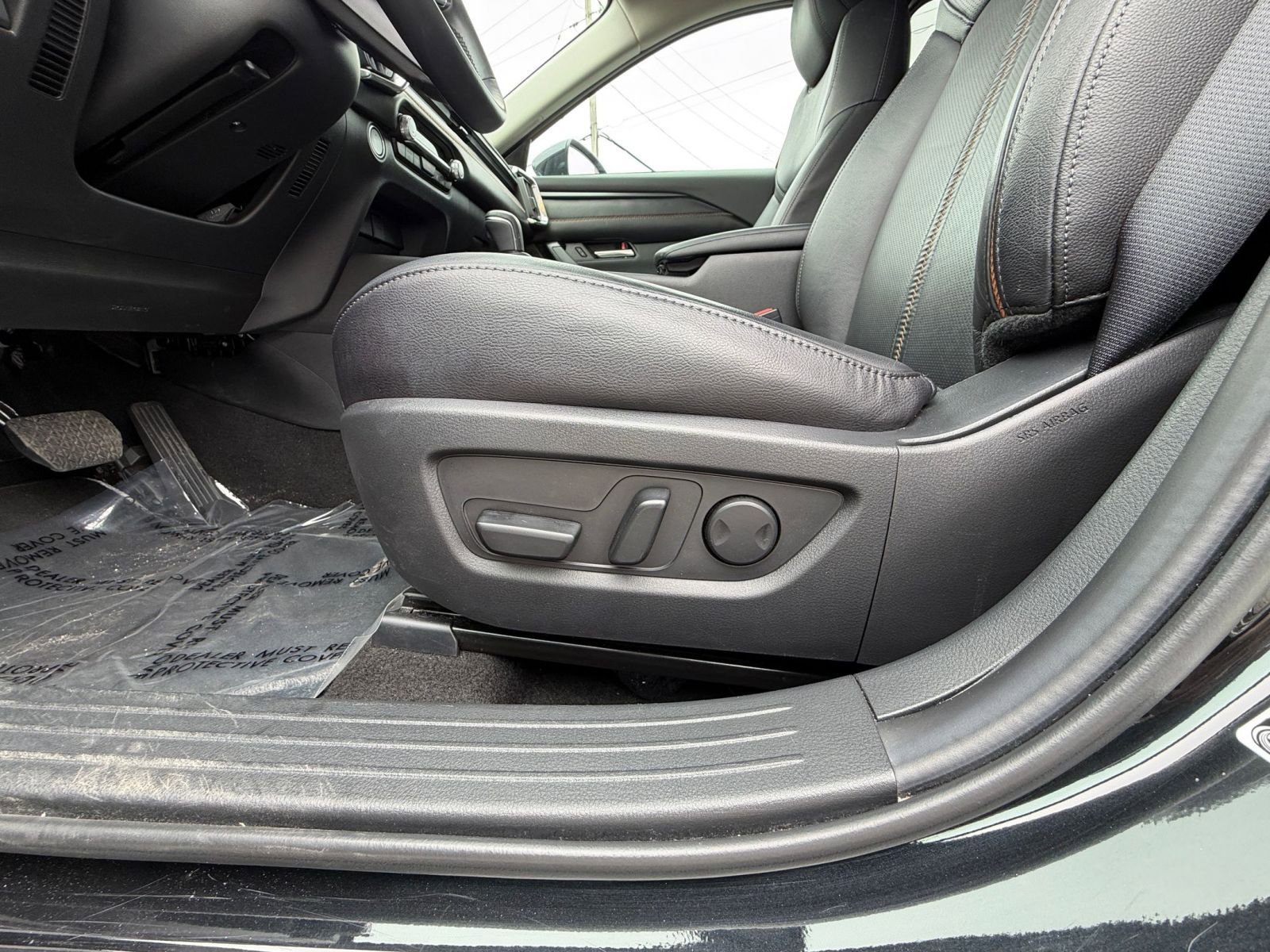 Thumbnail: 2025 Mazda CX-50 - 23