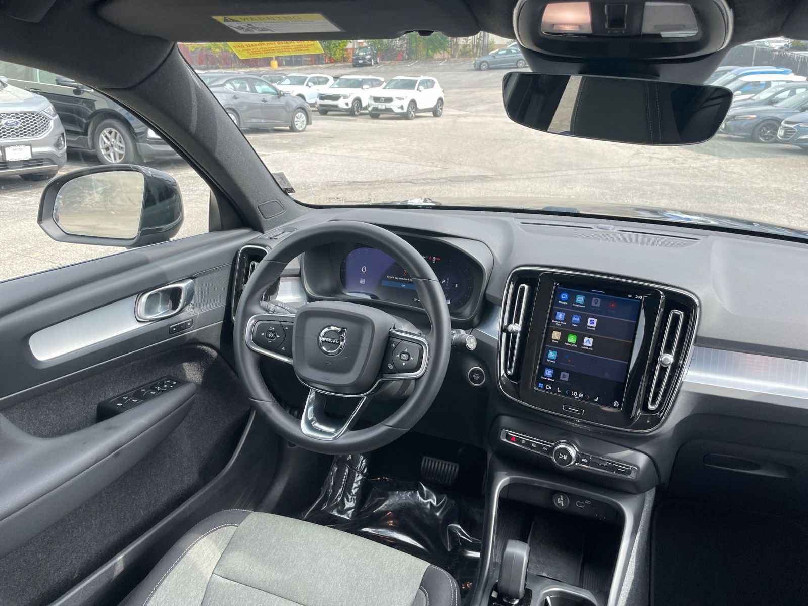 Thumbnail: 2024 Volvo XC40 - 34
