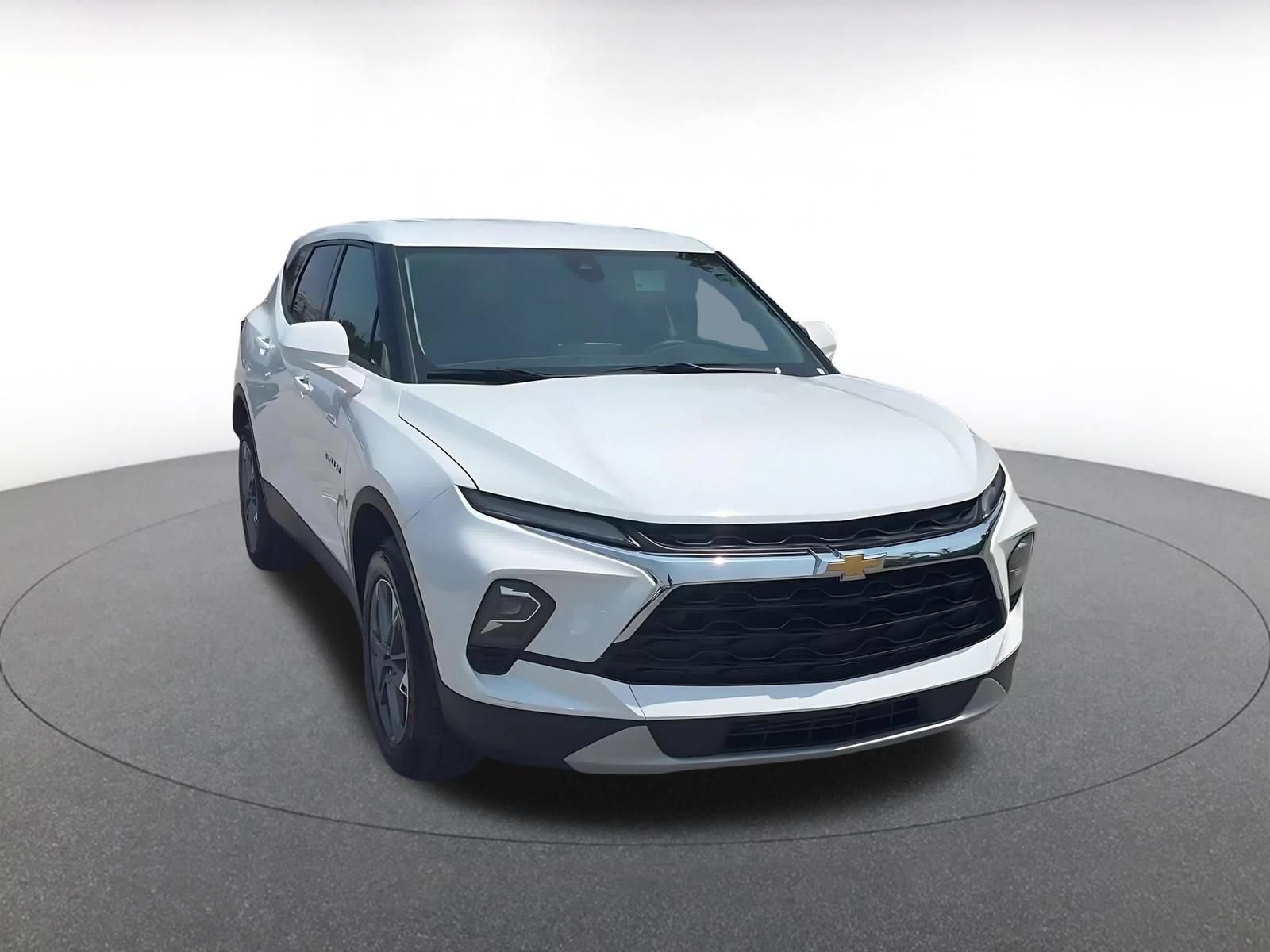 Thumbnail: 2025 Chevrolet Blazer - 3