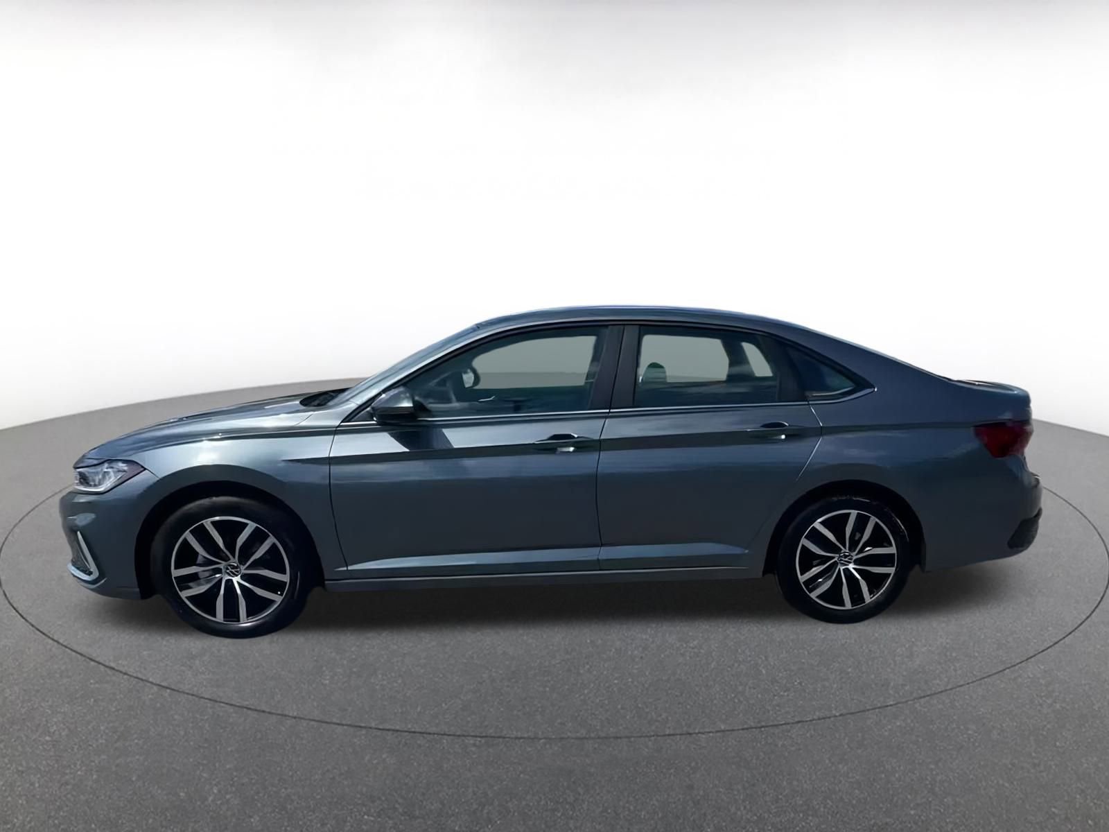 Thumbnail: 2025 Volkswagen Jetta - 9