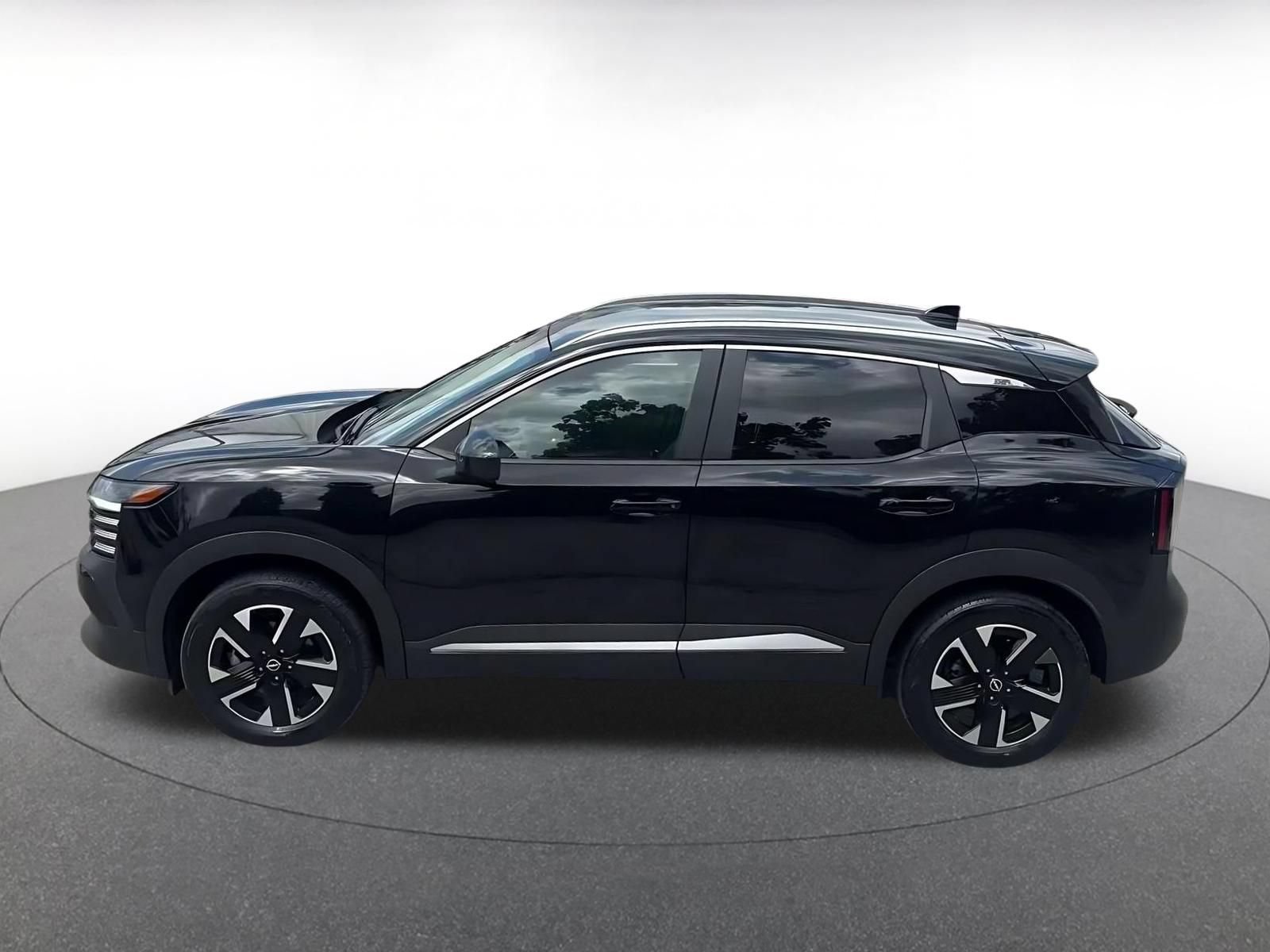 Thumbnail: 2026 Nissan Kicks - 7