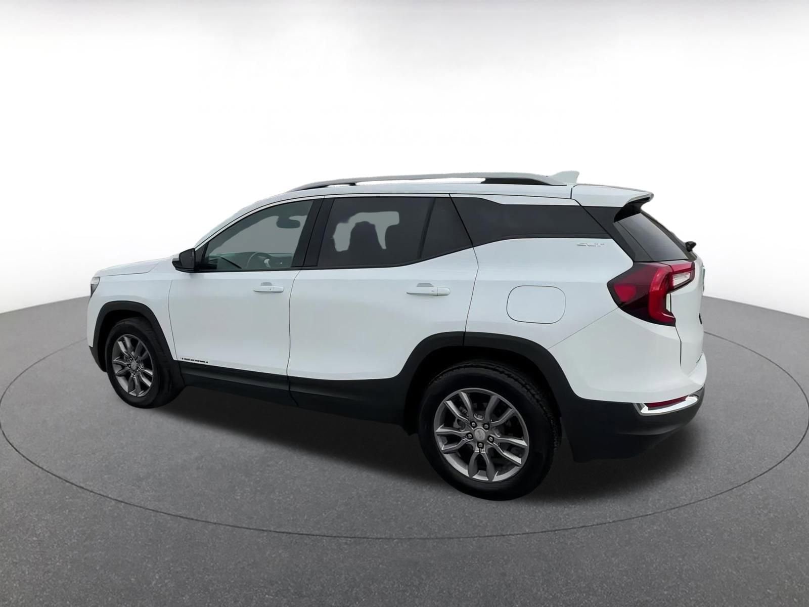 2024 GMC Terrain SLT 10