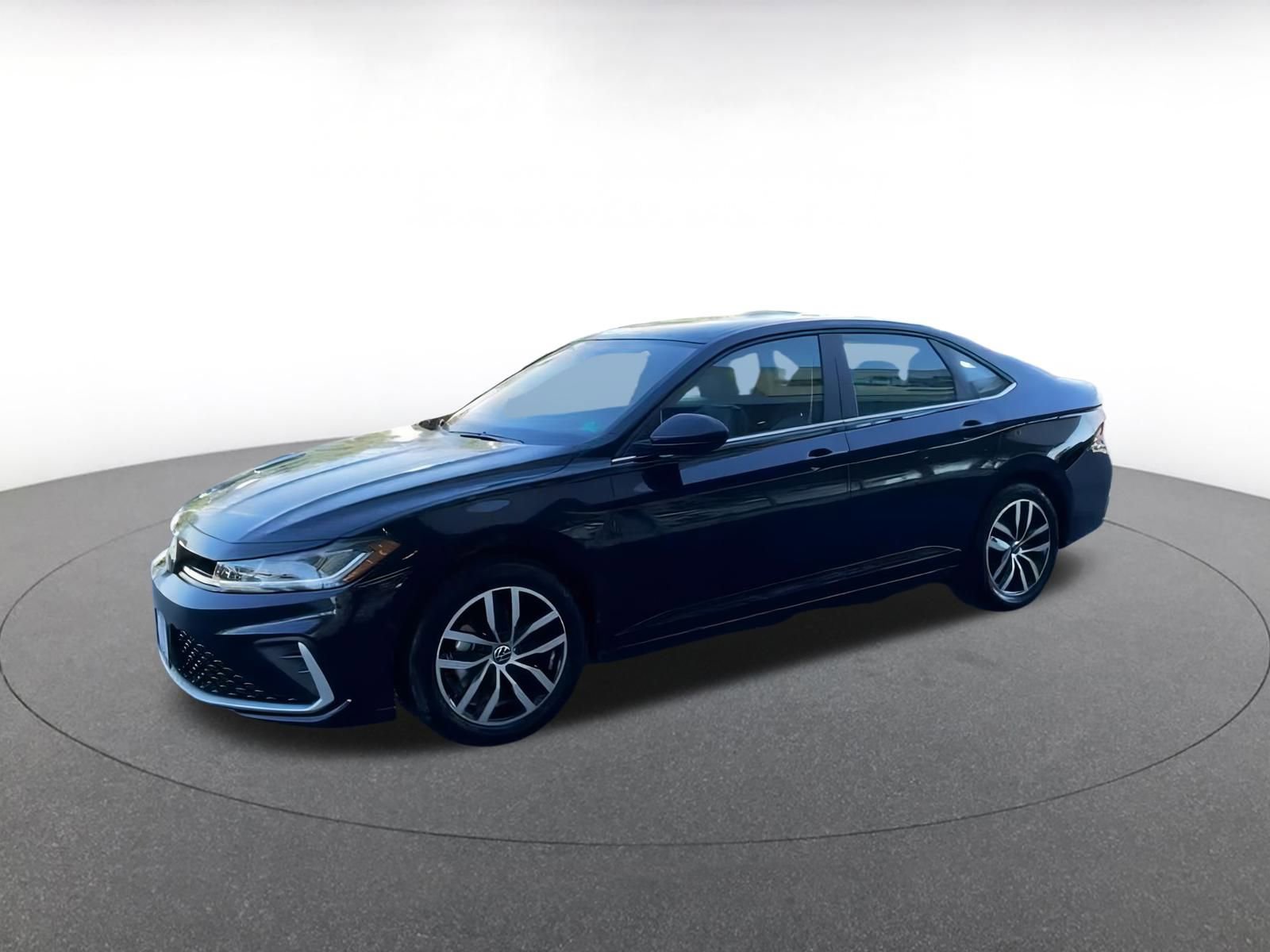 Thumbnail: 2025 Volkswagen Jetta - 4