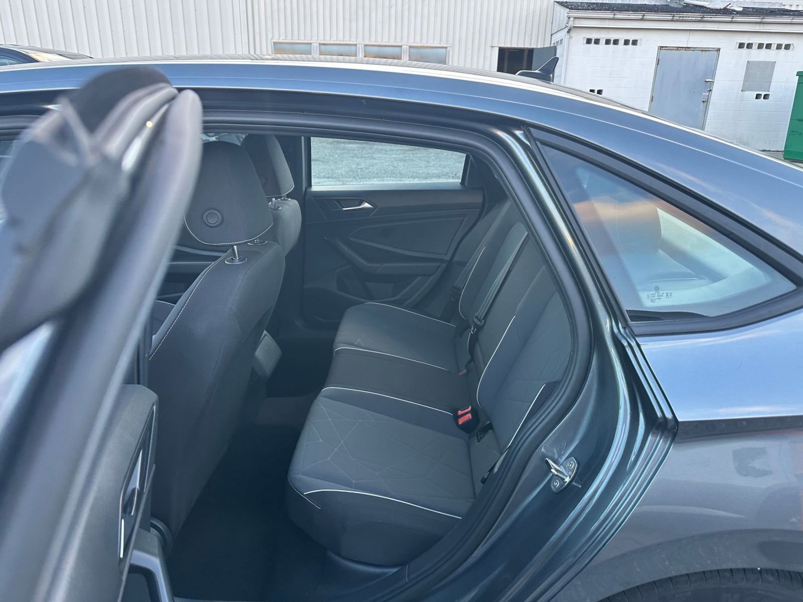 Thumbnail: 2025 Volkswagen Jetta - 9