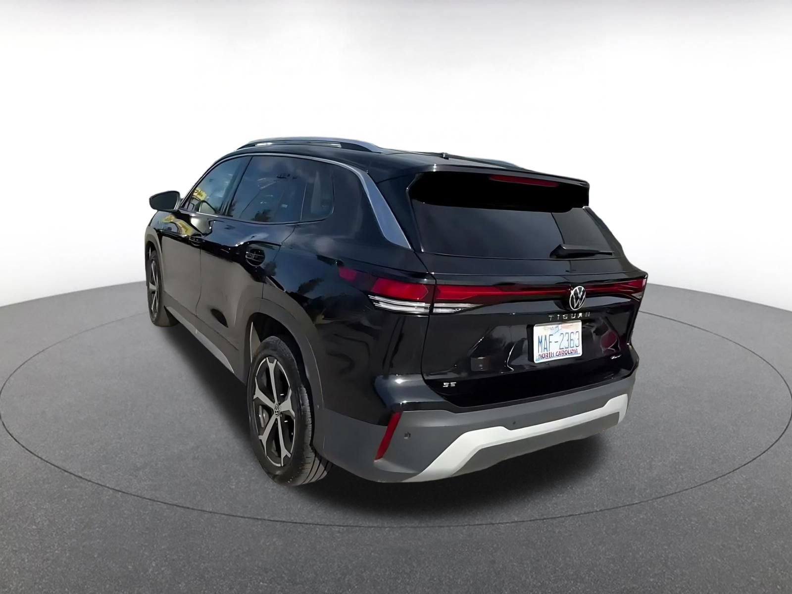 Thumbnail: 2026 Volkswagen Tiguan - 10