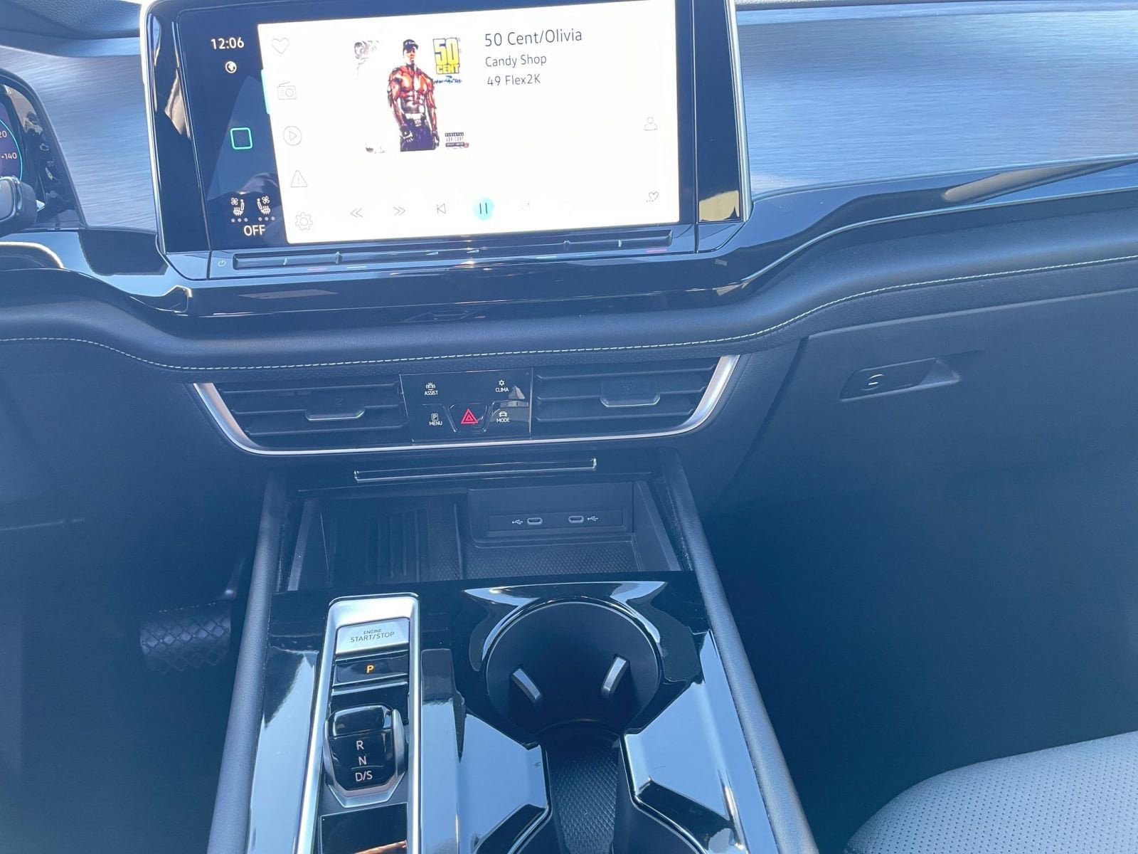 Thumbnail: 2025 Volkswagen Atlas - 18