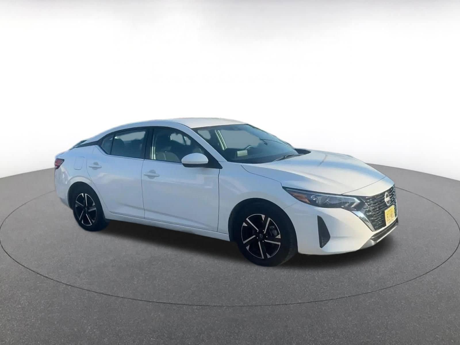 Thumbnail: 2025 Nissan Sentra - 2
