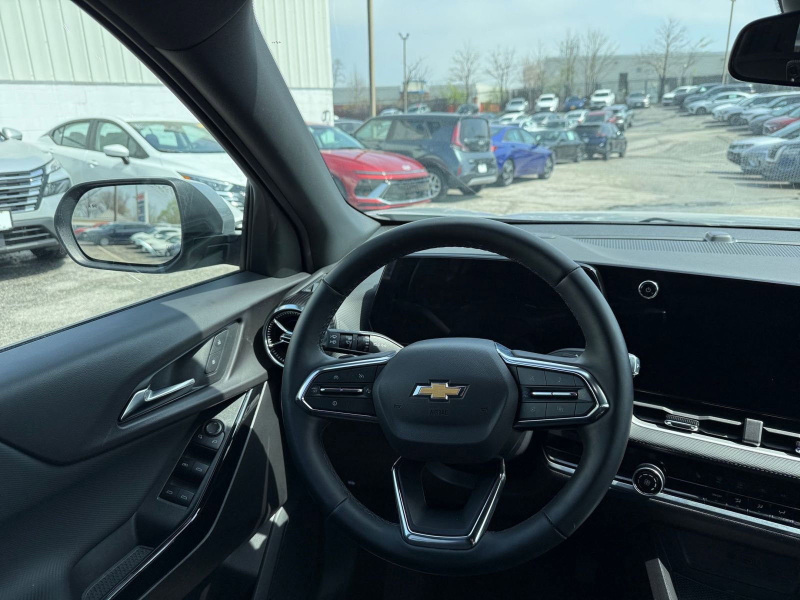 Thumbnail: 2025 Chevrolet Equinox - 35