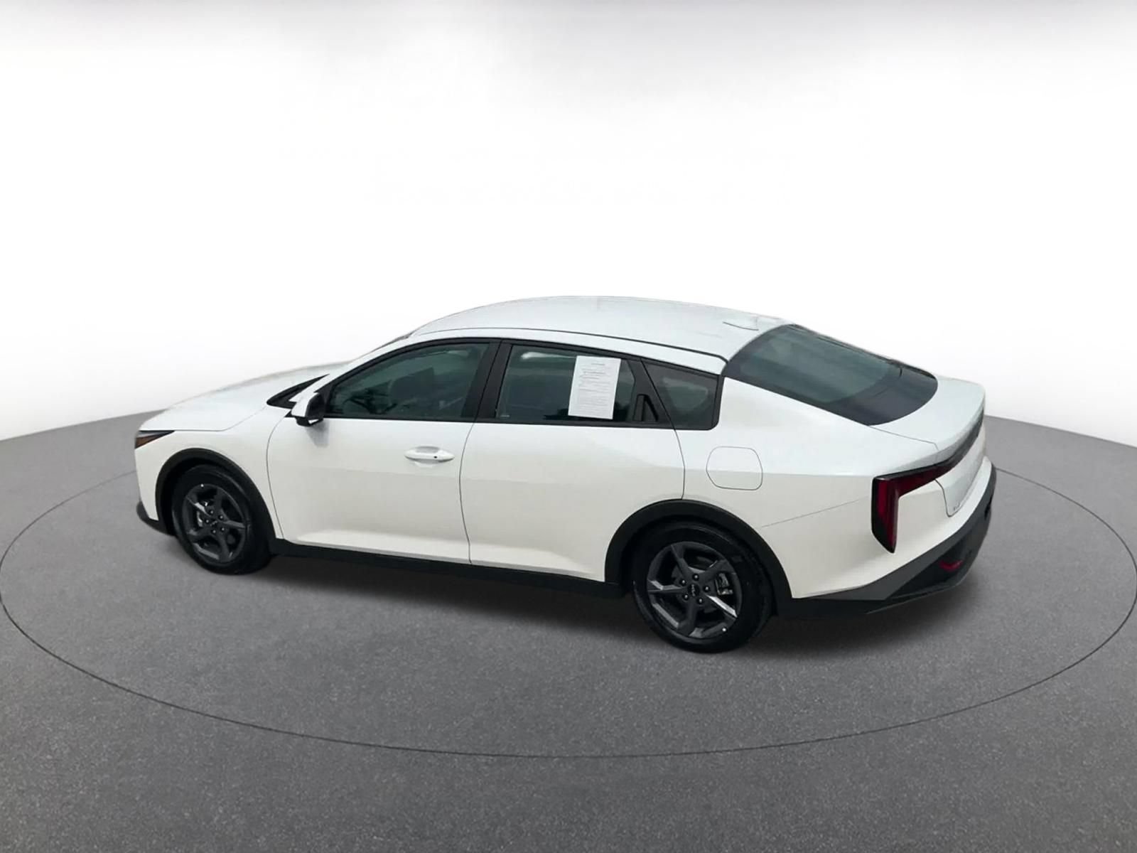Thumbnail: 2026 Kia K4 - 8