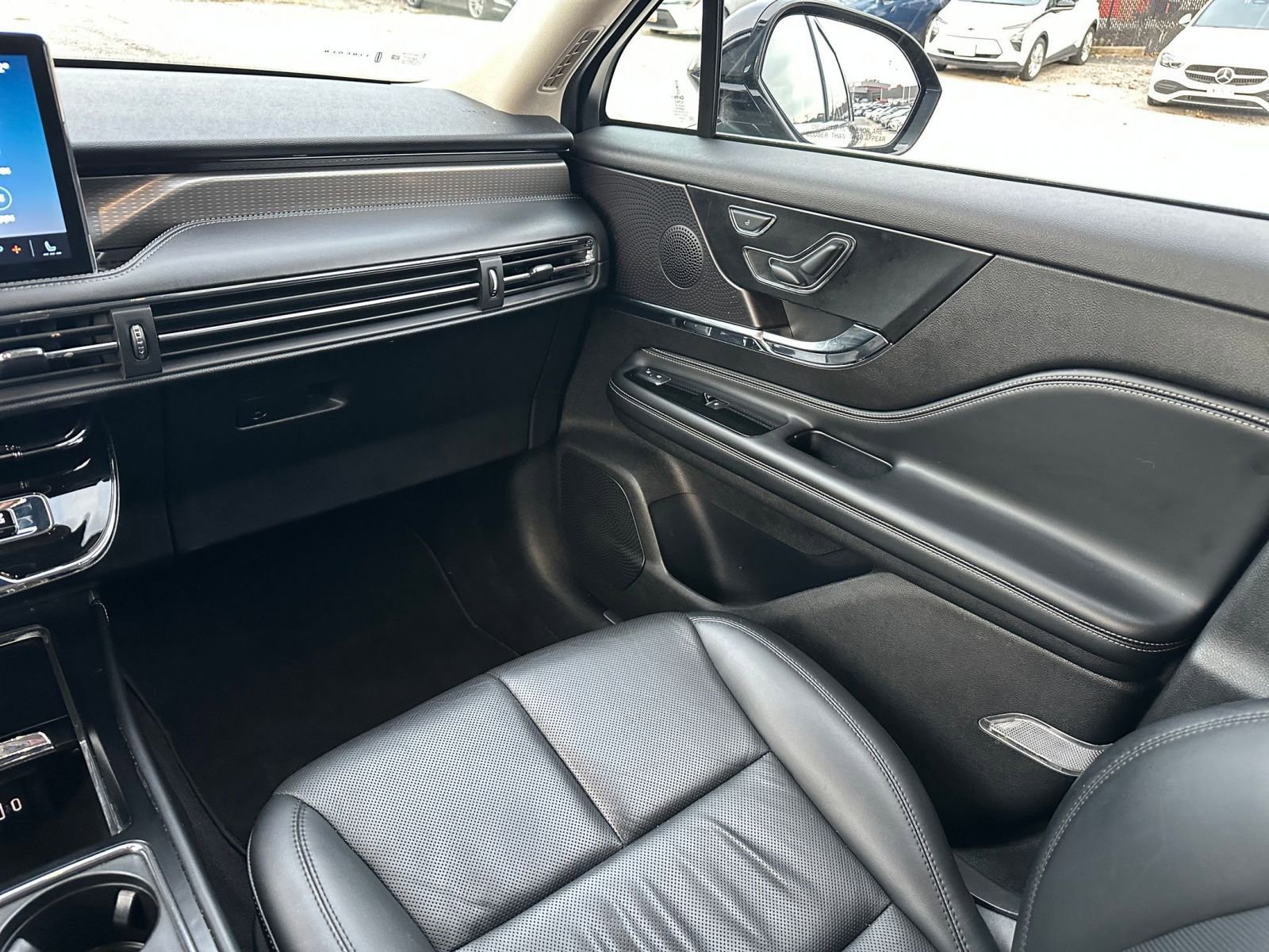 Thumbnail: 2024 Lincoln Corsair - 35