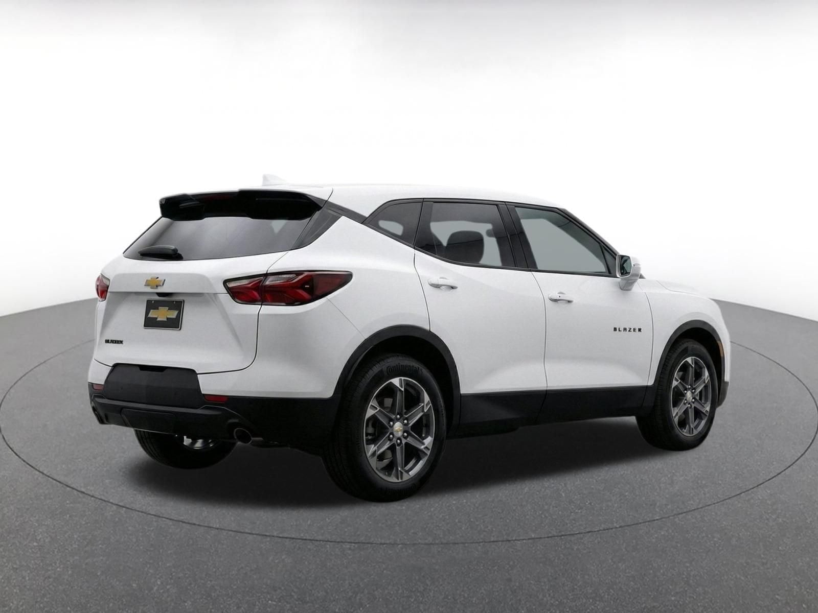 Thumbnail: 2026 Chevrolet Blazer - 8
