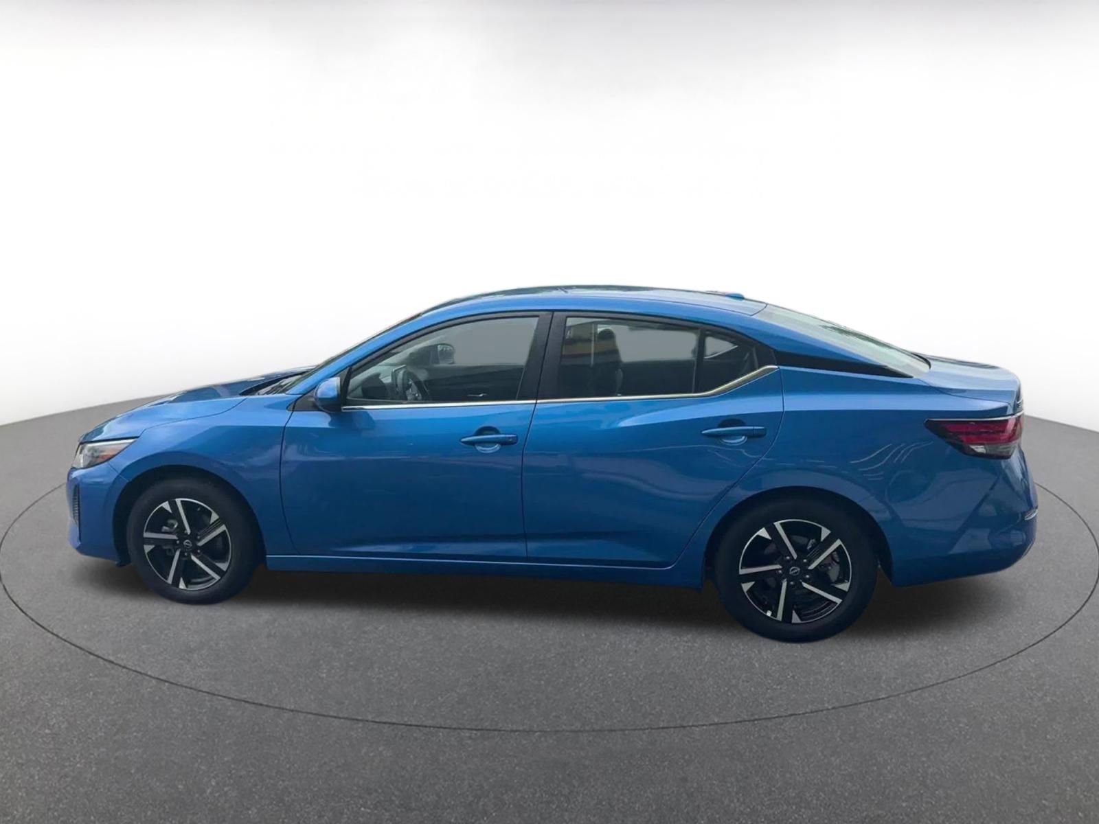 Thumbnail: 2025 Nissan Sentra - 9