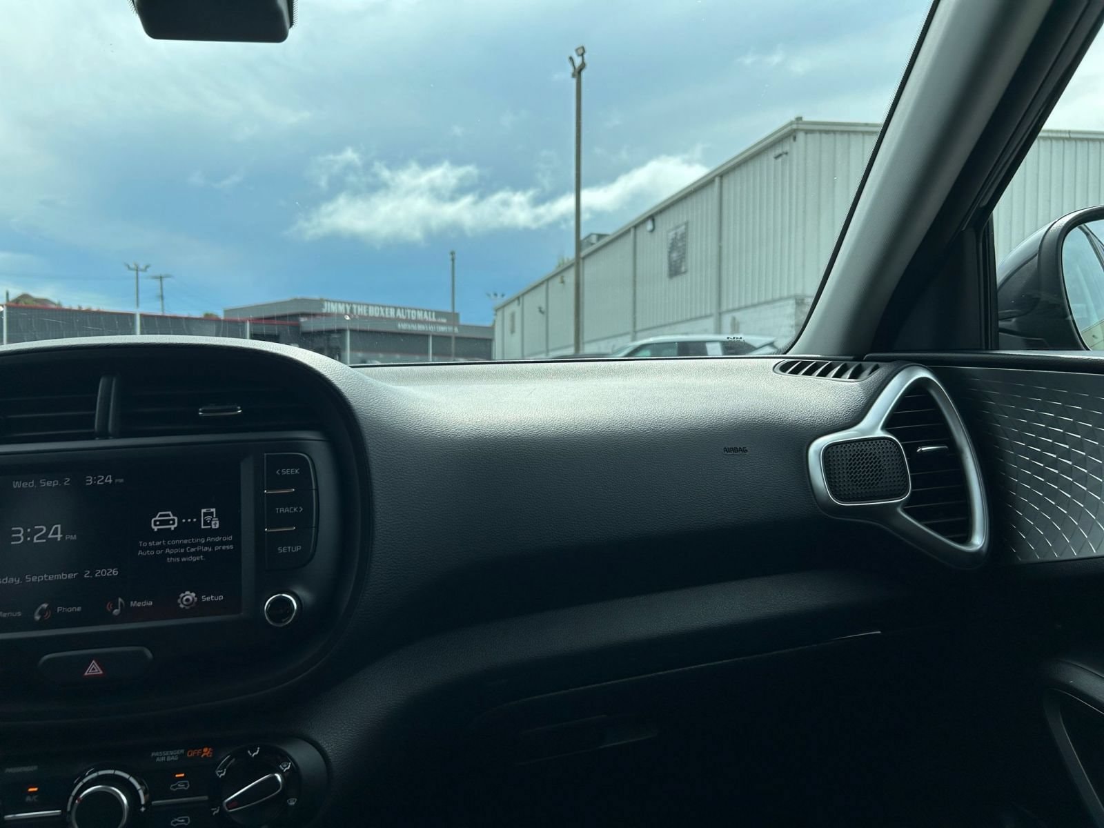 Thumbnail: 2025 Kia Soul - 25