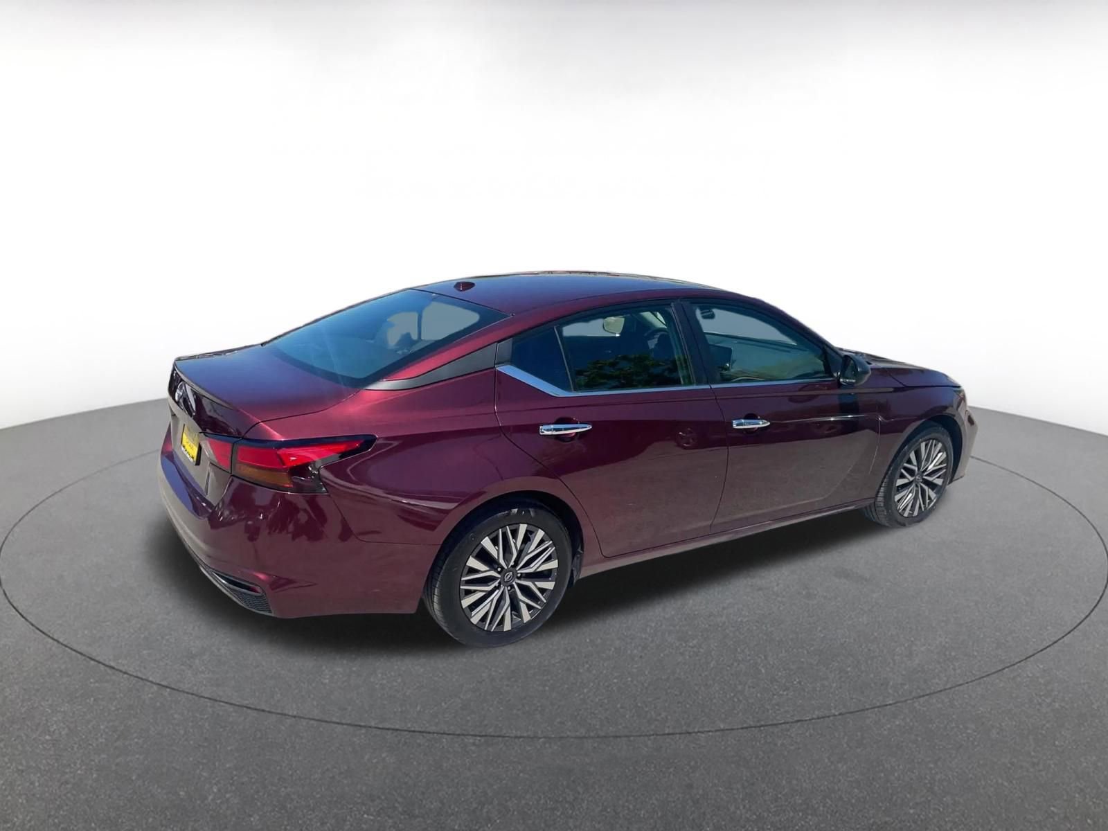 Thumbnail: 2025 Nissan Altima - 14
