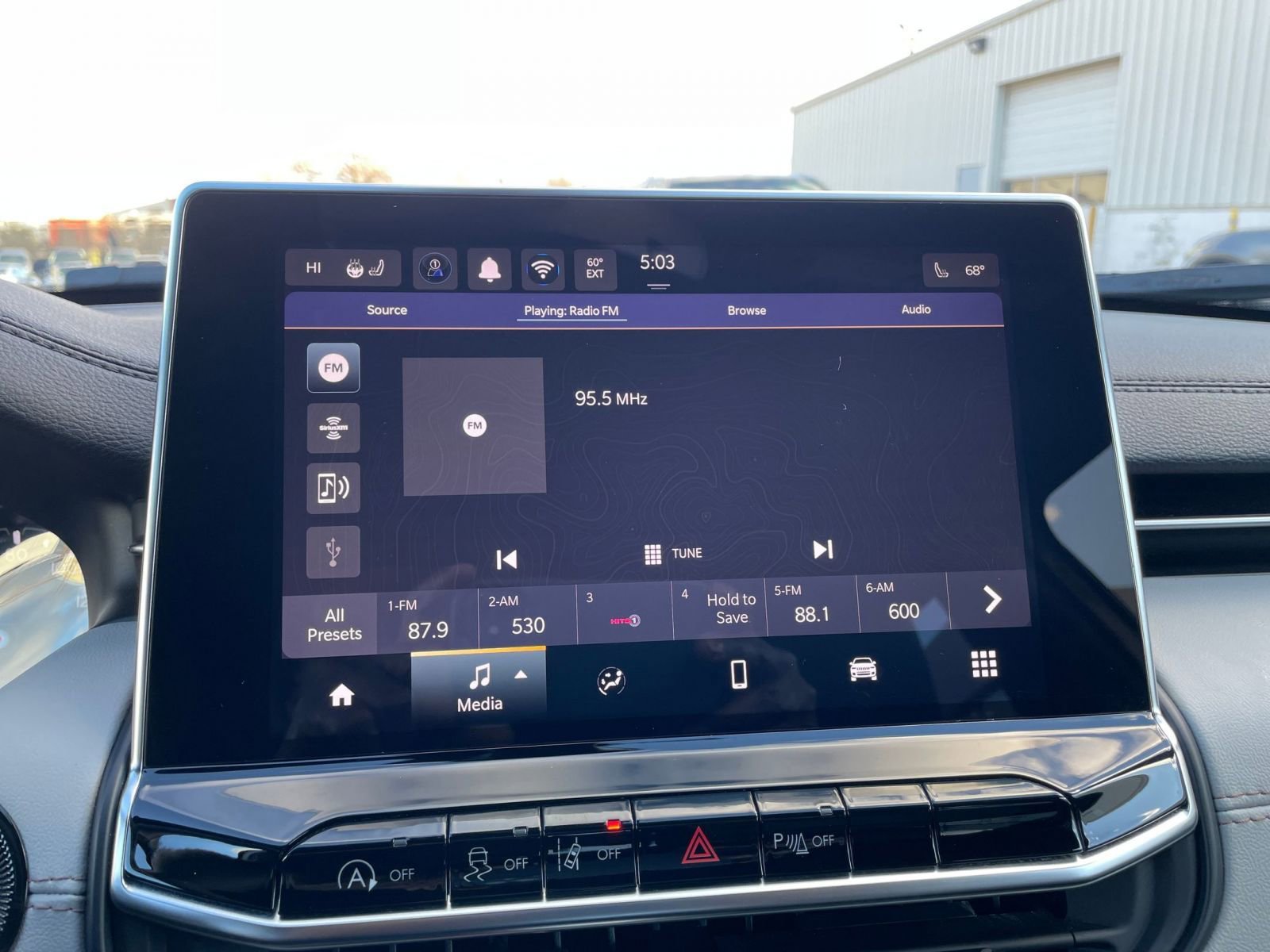 Thumbnail: 2025 Jeep Compass - 21