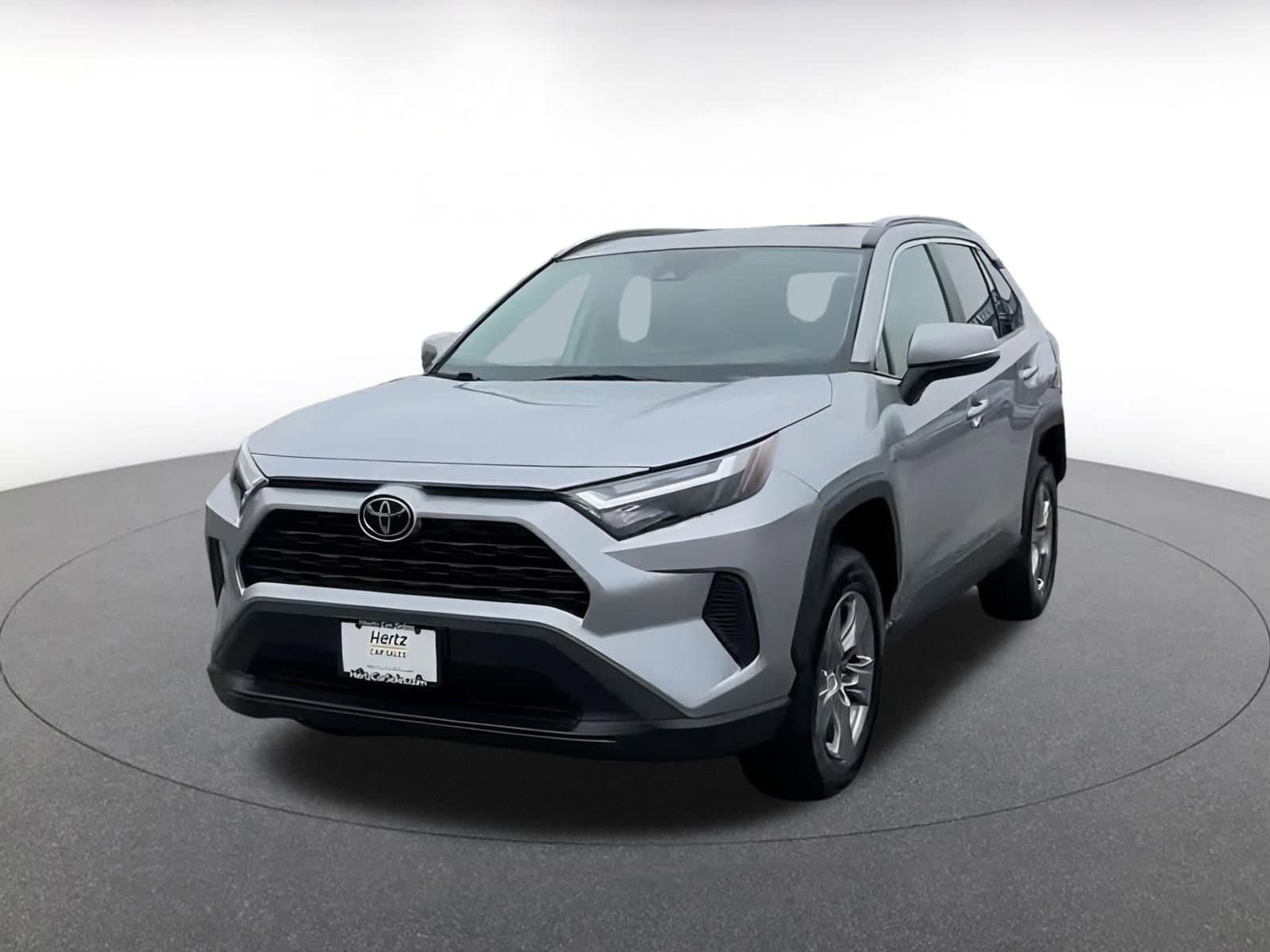 2024 Toyota RAV4 XLE 6