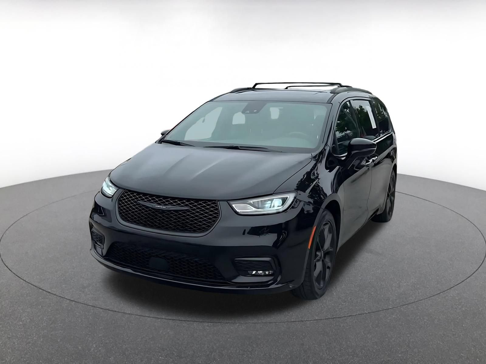 Thumbnail: 2025 Chrysler Pacifica - 5