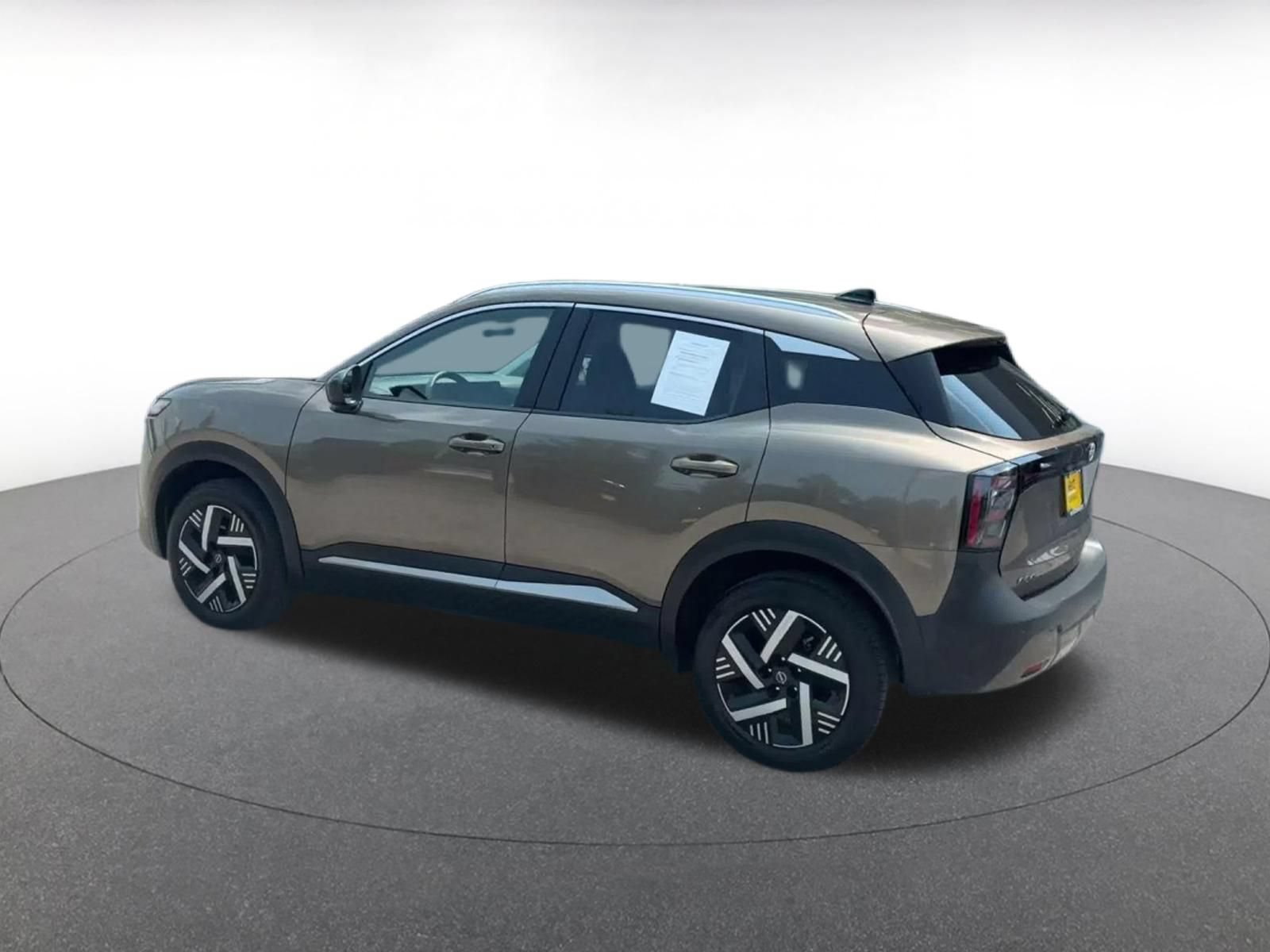 Thumbnail: 2026 Nissan Kicks - 10