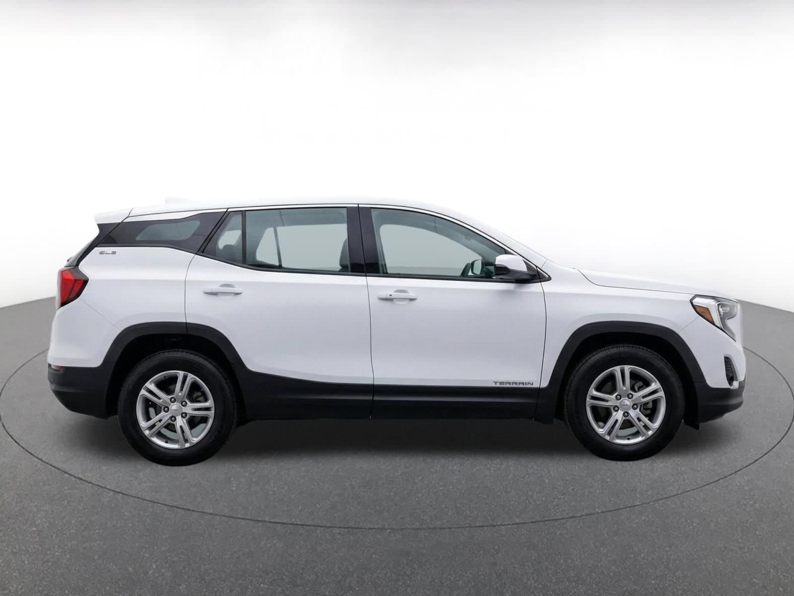 Thumbnail: 2024 GMC Terrain - 9