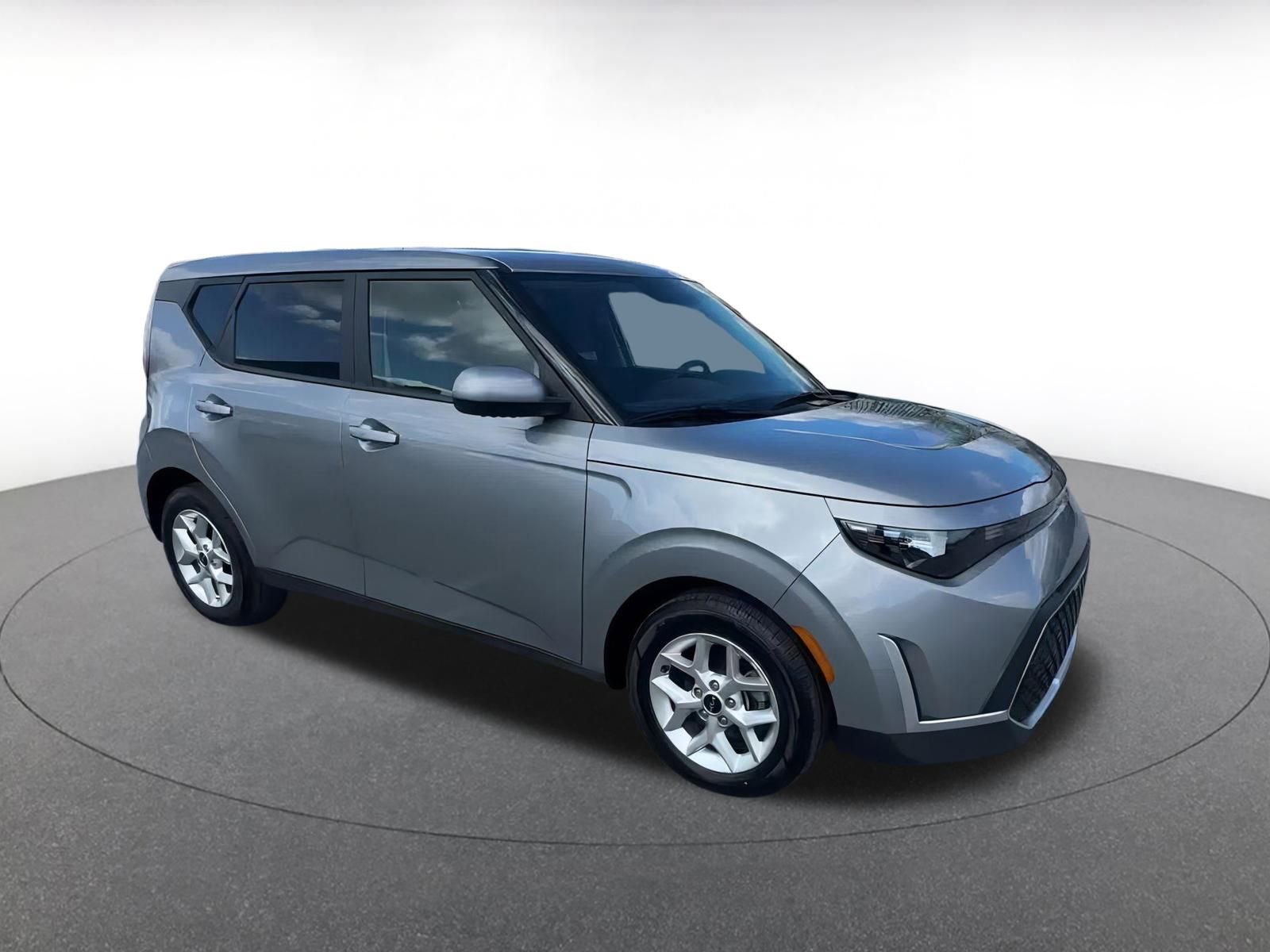 Thumbnail: 2023 Kia Soul - 2