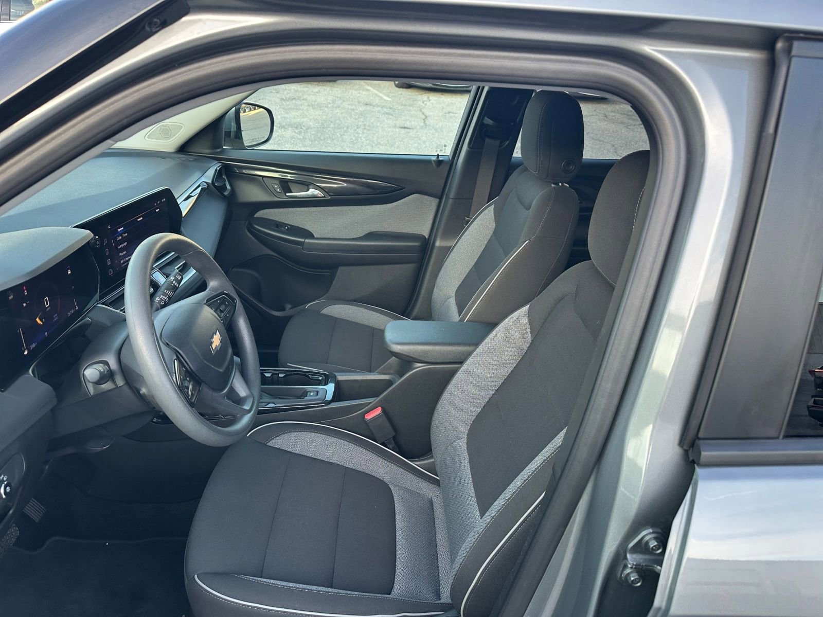 Thumbnail: 2025 Chevrolet TrailBlazer - 24