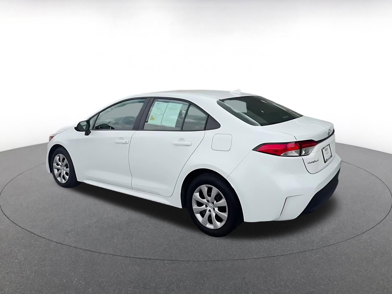 Thumbnail: 2025 Toyota Corolla - 10