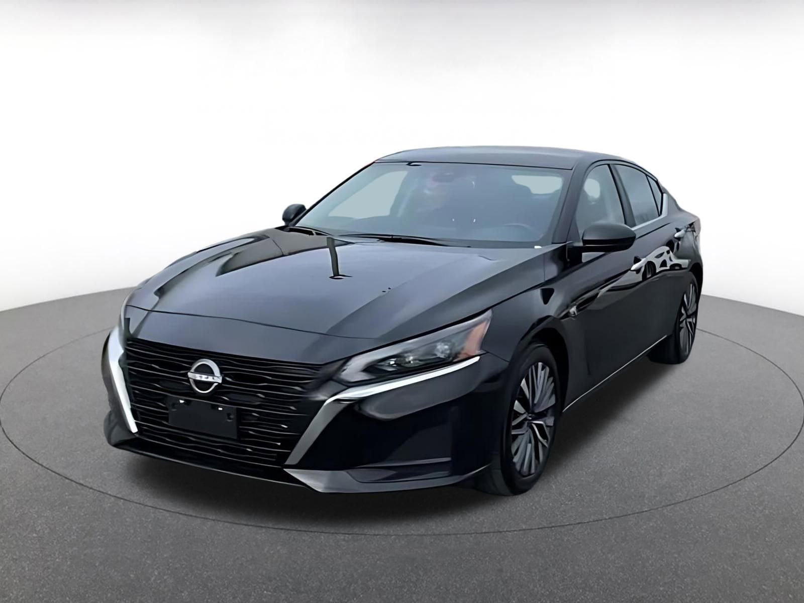 Thumbnail: 2025 Nissan Altima - 7