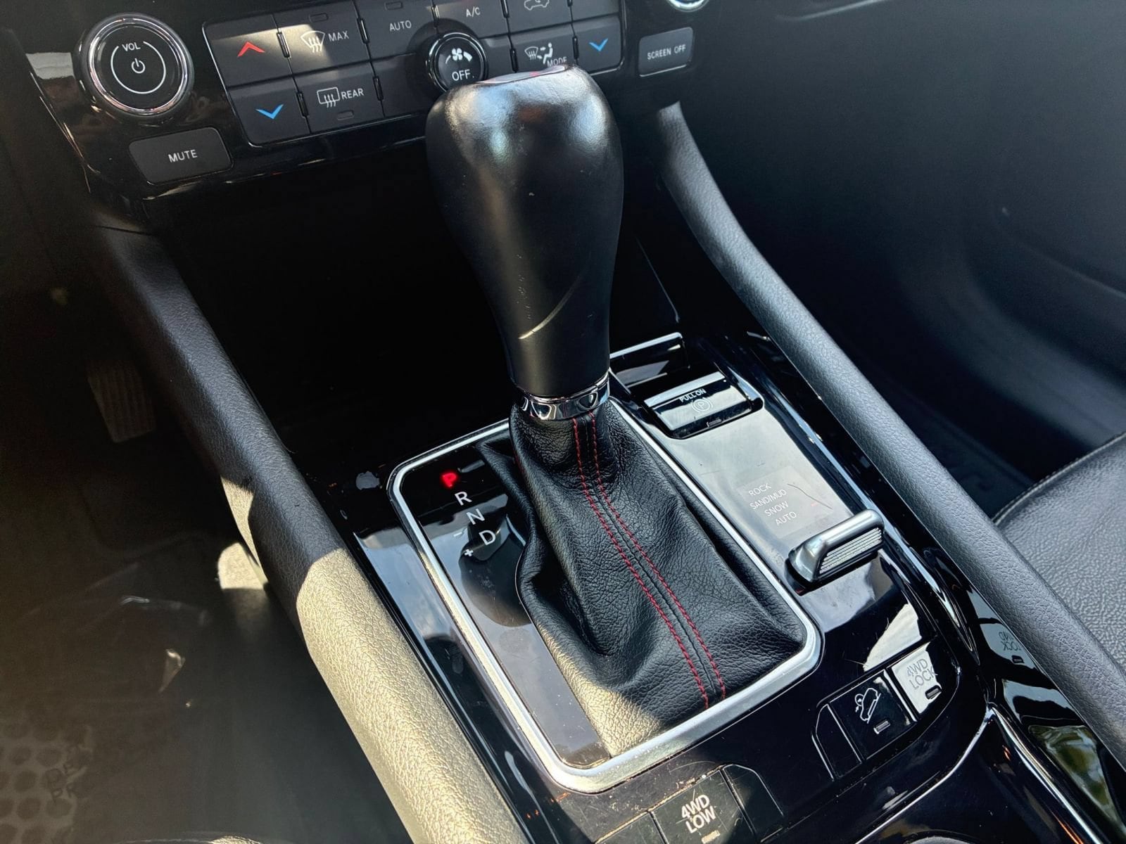 2025 Jeep Compass Trailhawk - Photo 36