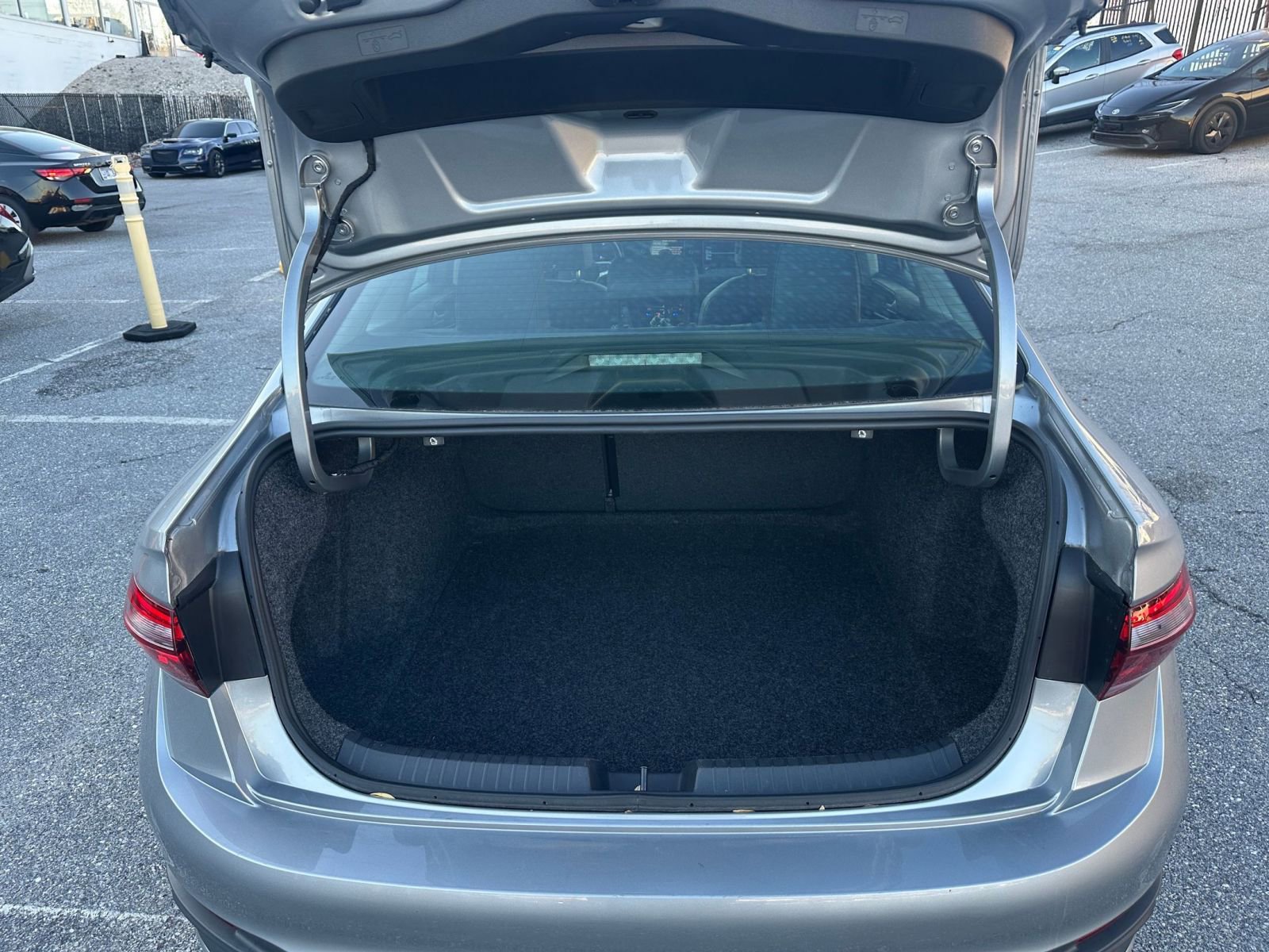 Thumbnail: 2025 Volkswagen Jetta - 30