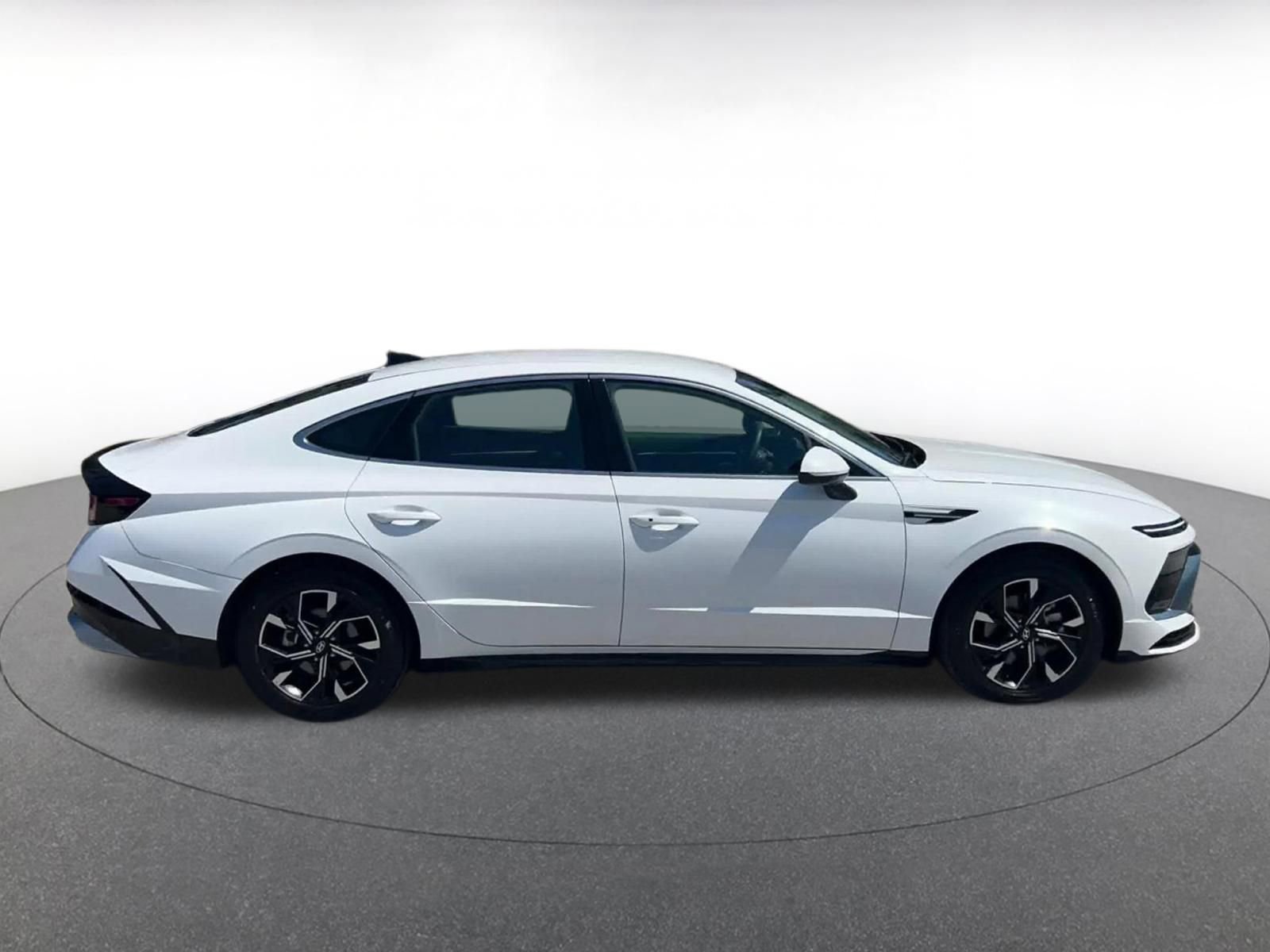 Thumbnail: 2025 Hyundai Sonata - 16