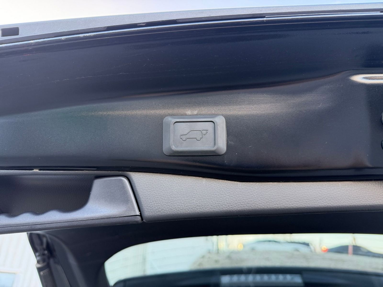 Thumbnail: 2025 Toyota RAV4 - 24