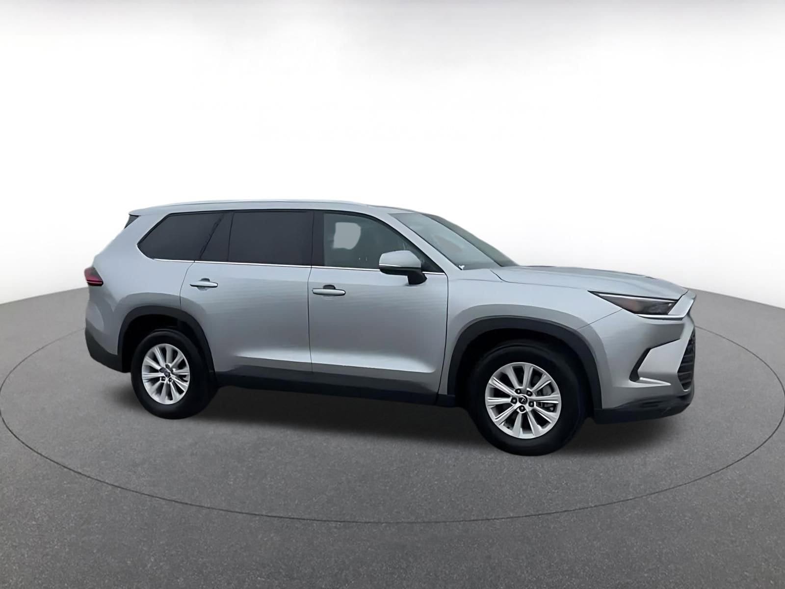 Thumbnail: 2025 Toyota Grand Highlander - 2