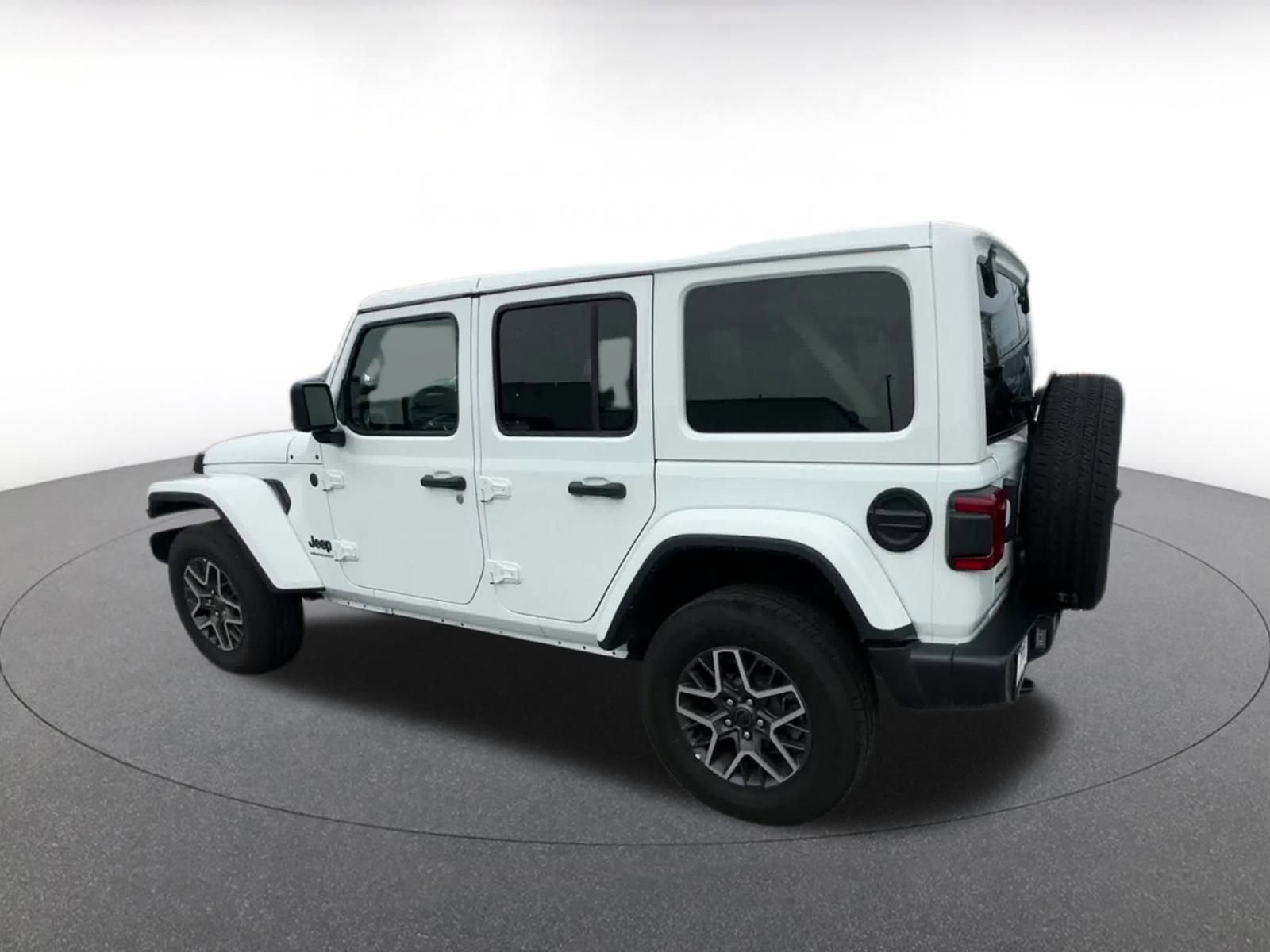 Thumbnail: 2025 Jeep Wrangler - 10