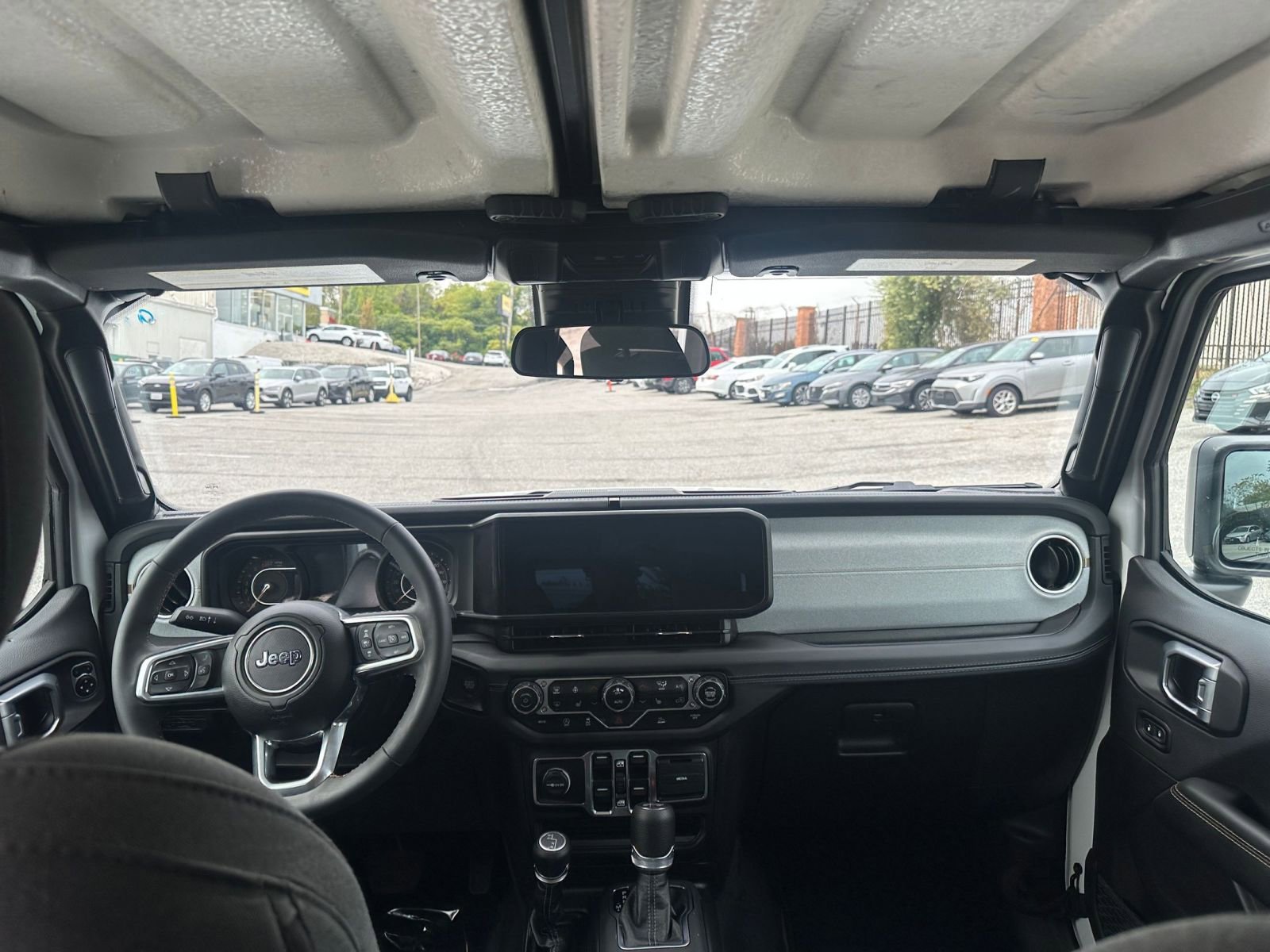 Thumbnail: 2025 Jeep Wrangler - 32