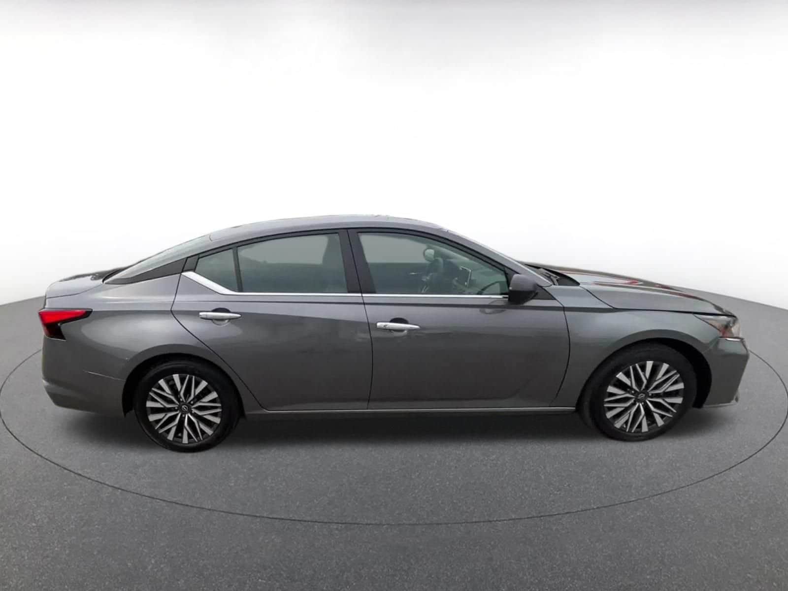 Thumbnail: 2025 Nissan Altima - 13