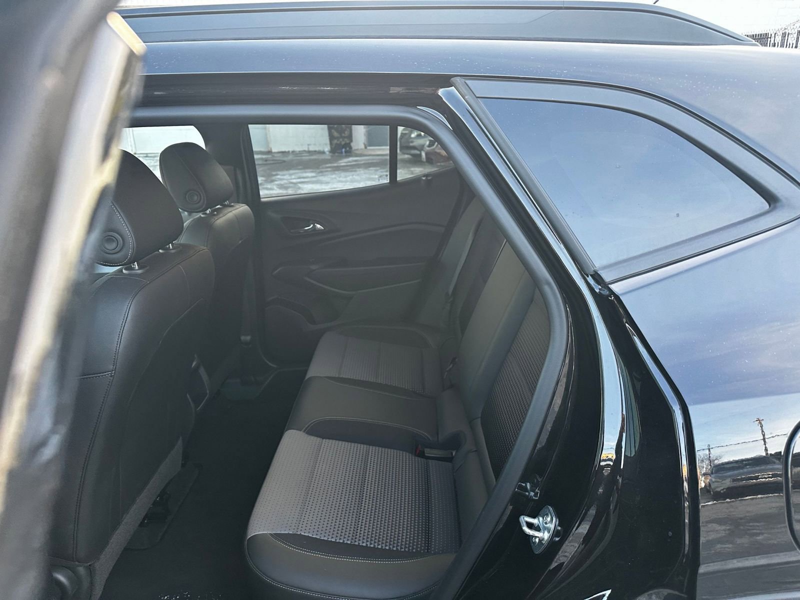 Thumbnail: 2025 Chevrolet Trax - 7