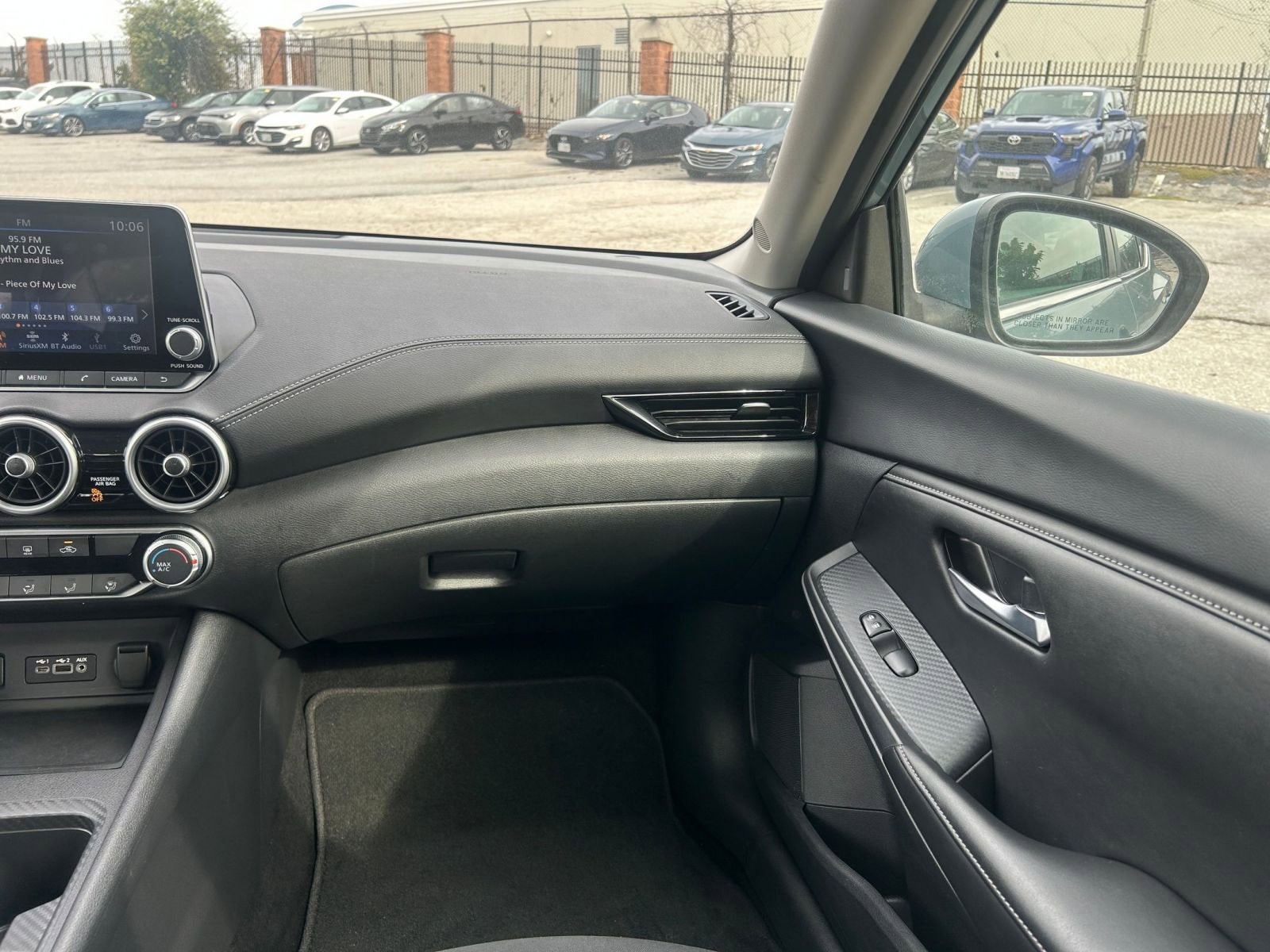 Thumbnail: 2024 Nissan Sentra - 33