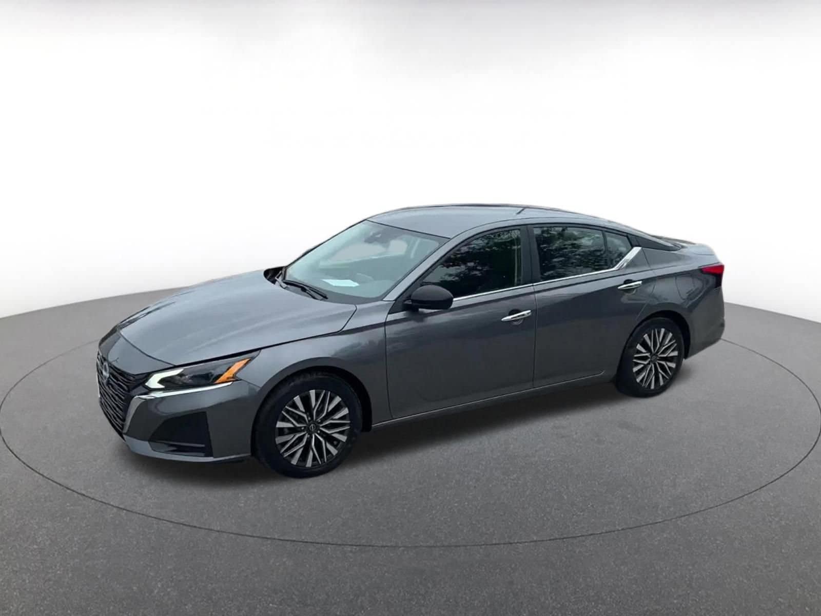 Thumbnail: 2025 Nissan Altima - 8