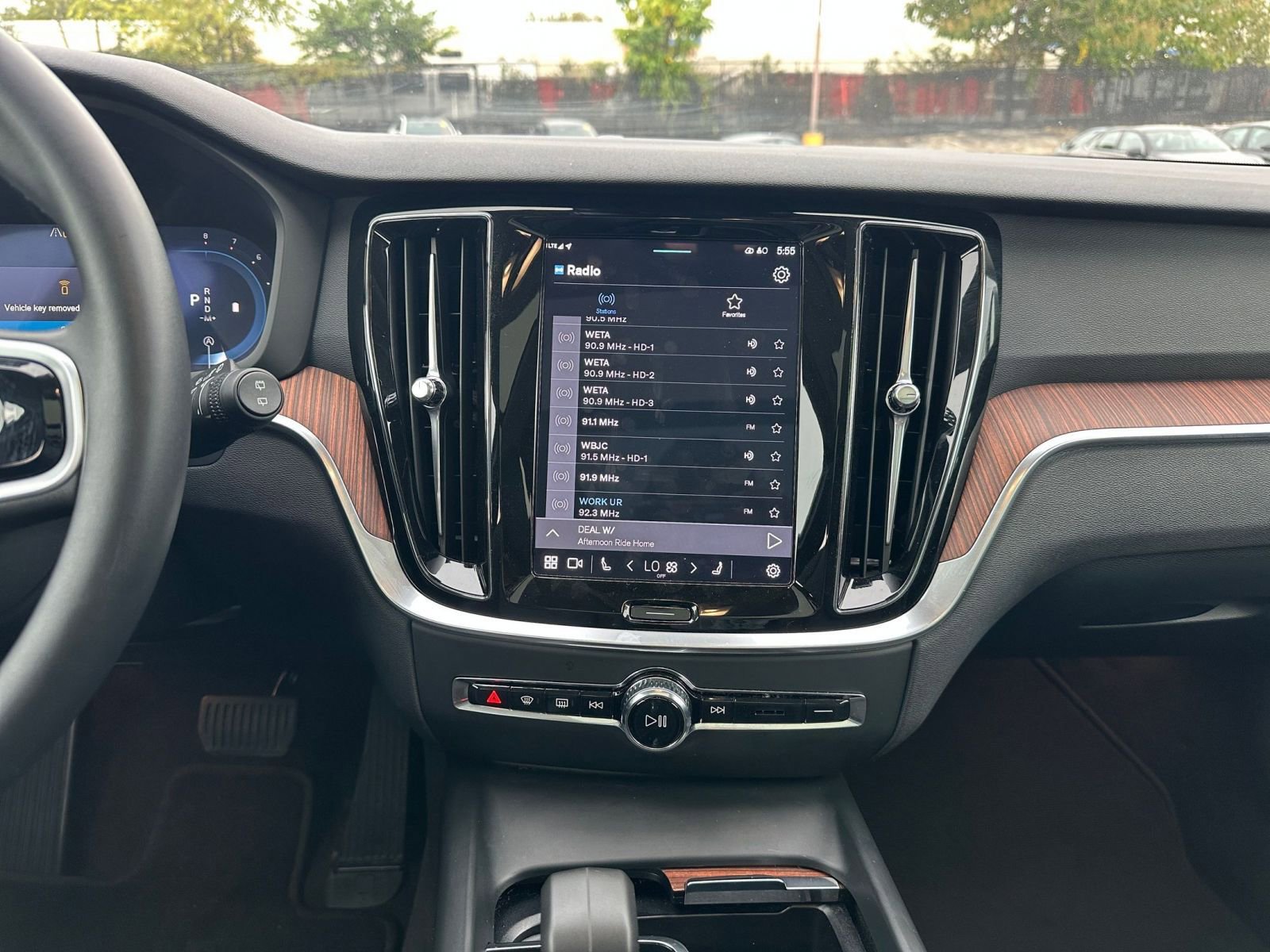 Thumbnail: 2025 Volvo S60 - 18