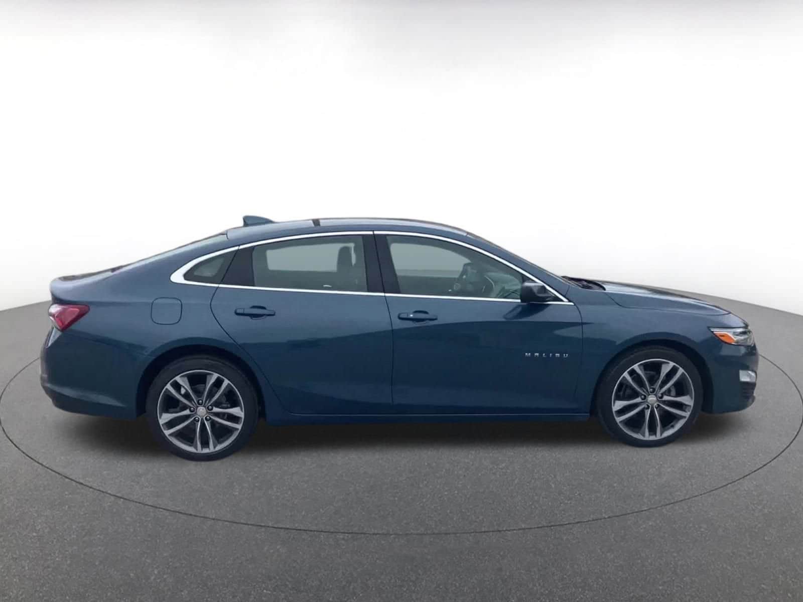 Thumbnail: 2024 Chevrolet Malibu - 16